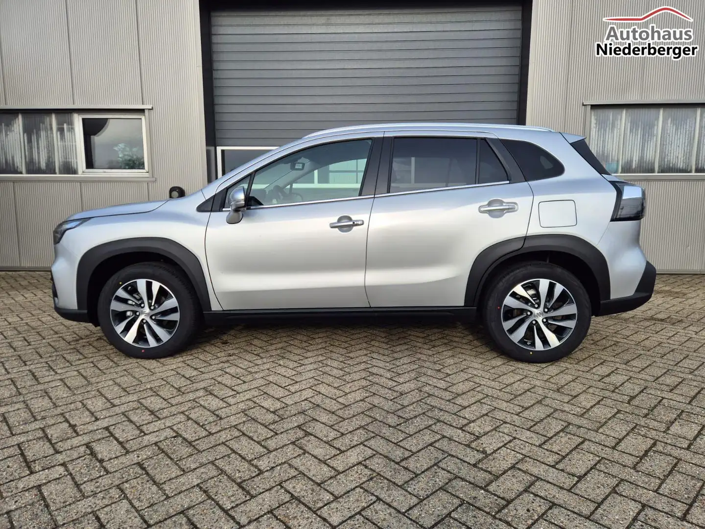 Suzuki S-Cross Comfort+ 110PS Automatik MHEV 1.4 Boosterjet Te... Silber - 2