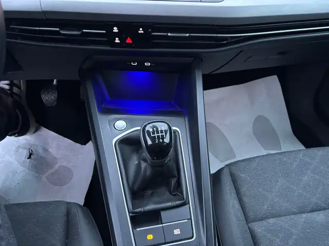 Volkswagen Golf view 11