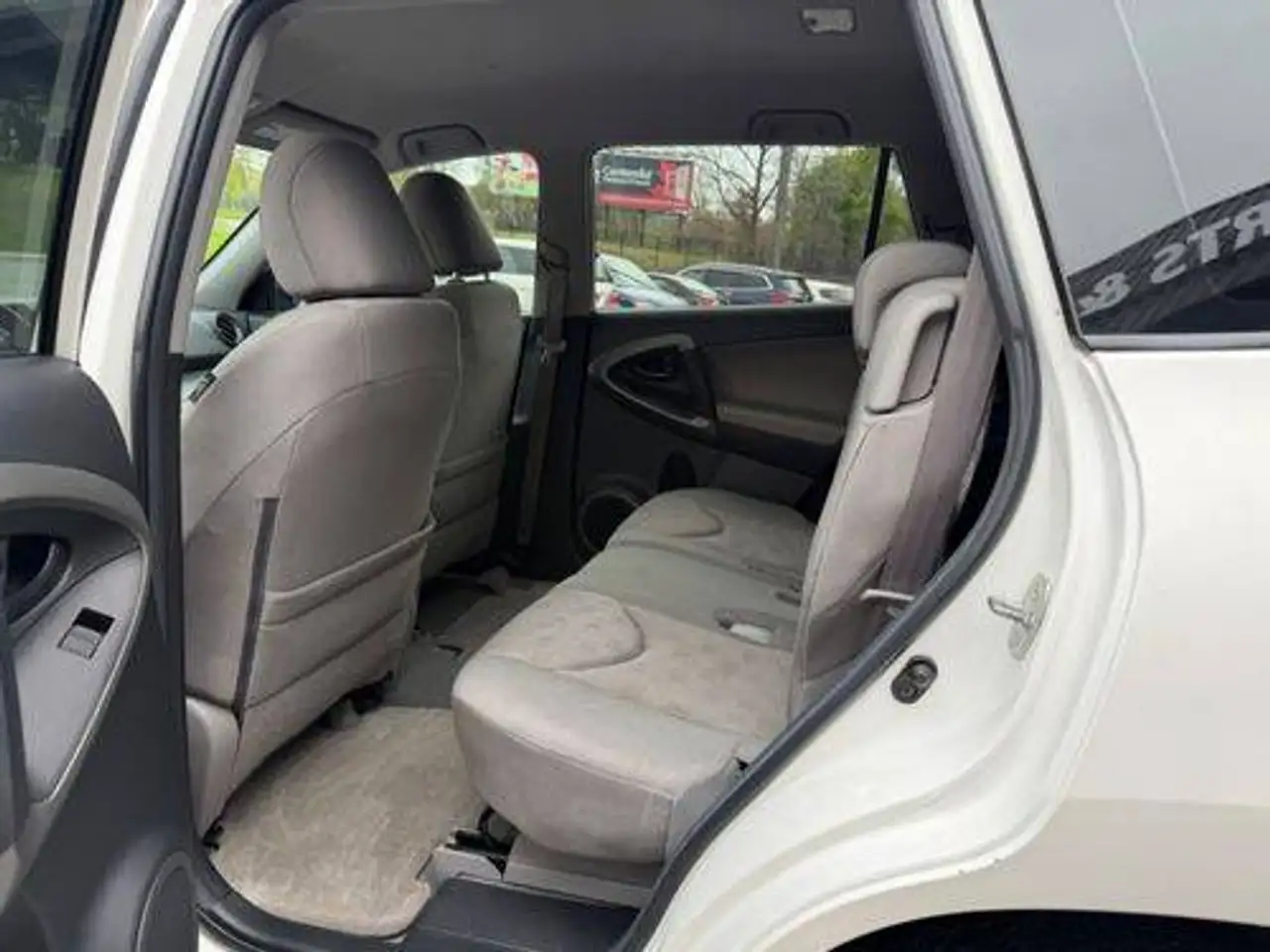 Toyota RAV 4 photo Toyota RAV 4