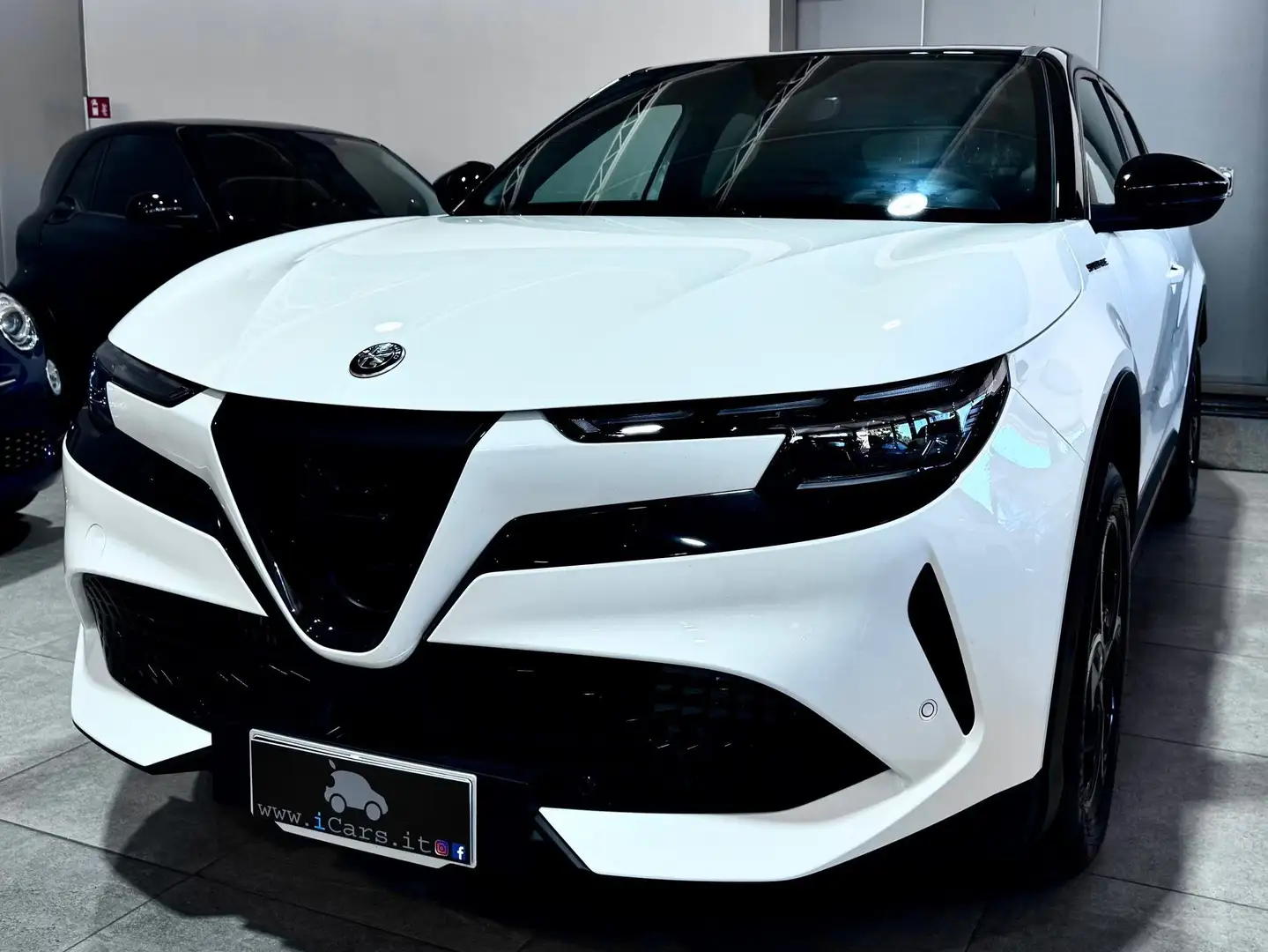 Alfa Romeo Junior 1.2 136CV Hybrid EDCT6 Speciale Pack Sport Nero - 1