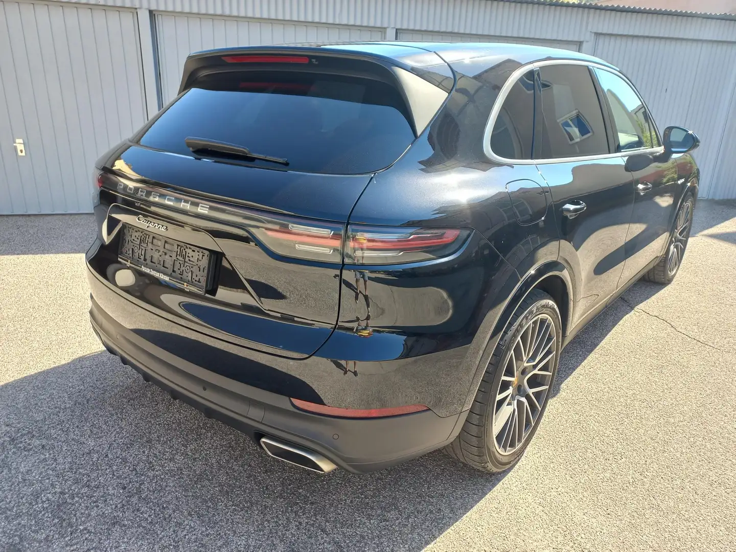 Porsche Cayenne III E-Hybrid PHEV 17,9 kWh Aut. Schwarz - 1