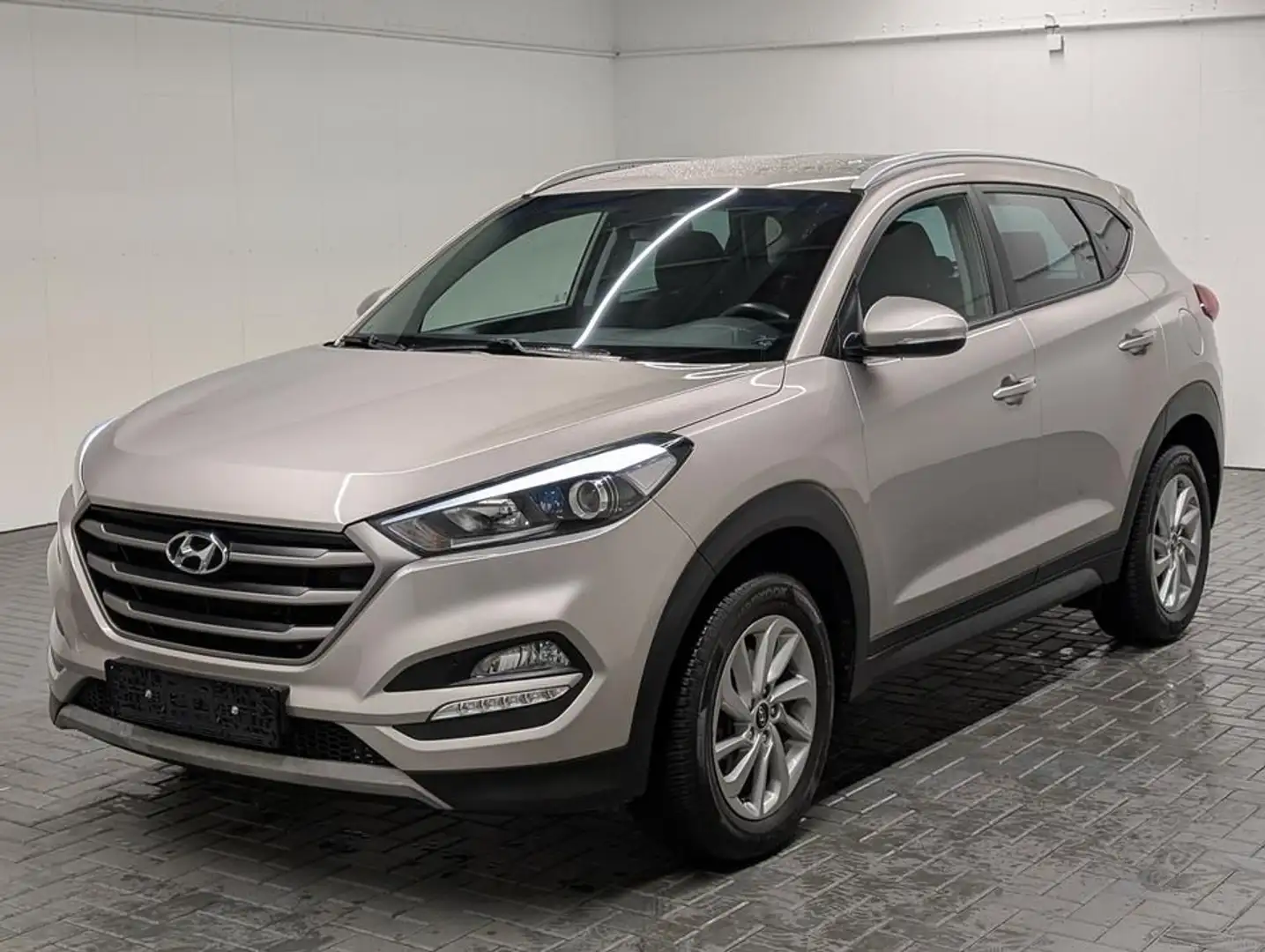 Hyundai TUCSON Navi/Kam/SHZ/PDC/Tempom./17 LM Beige - 1