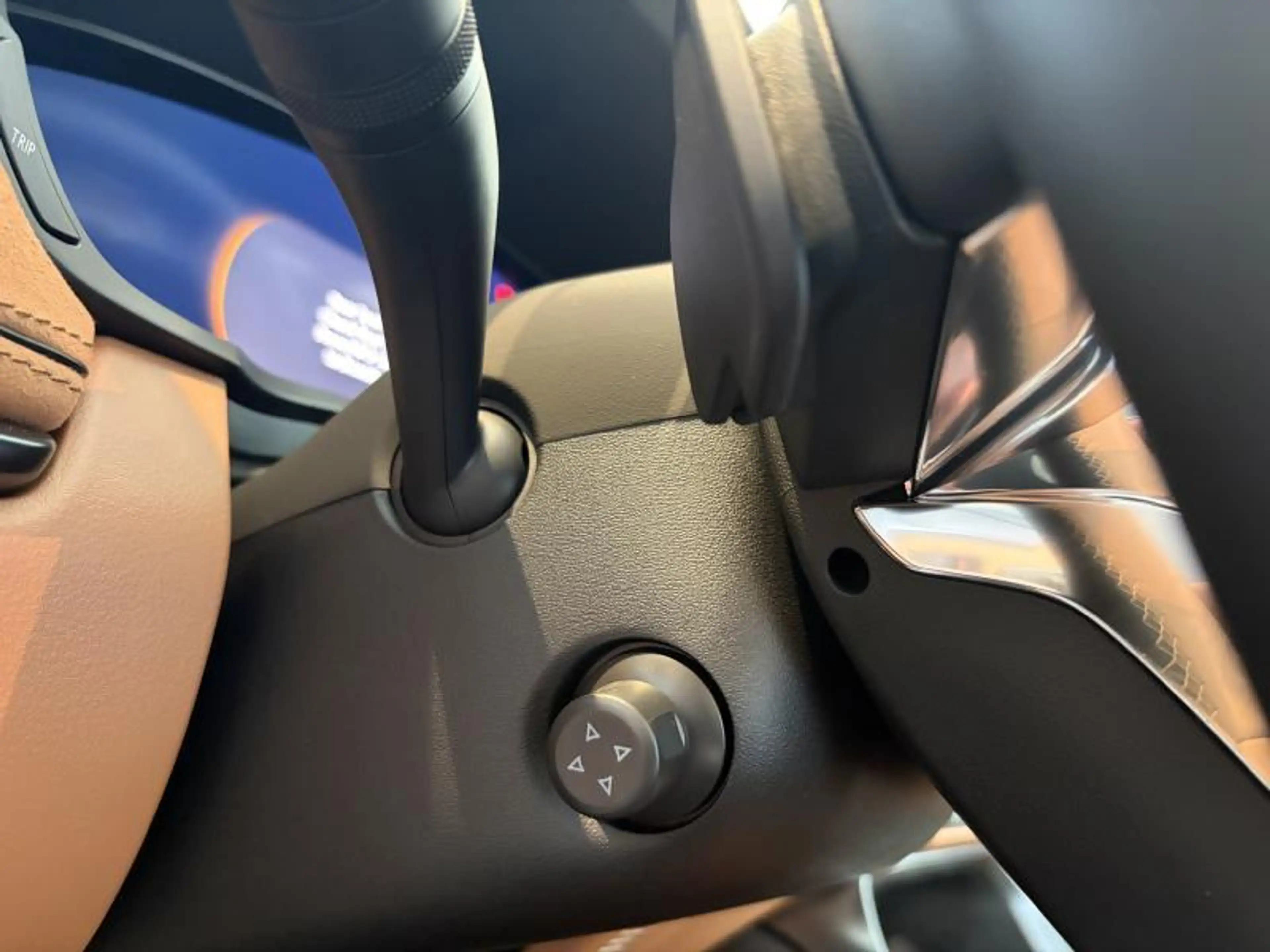 Mazda CX-80 2.5L e-Skyactiv PHEV- AWD HOMURA PLUS — photo 8