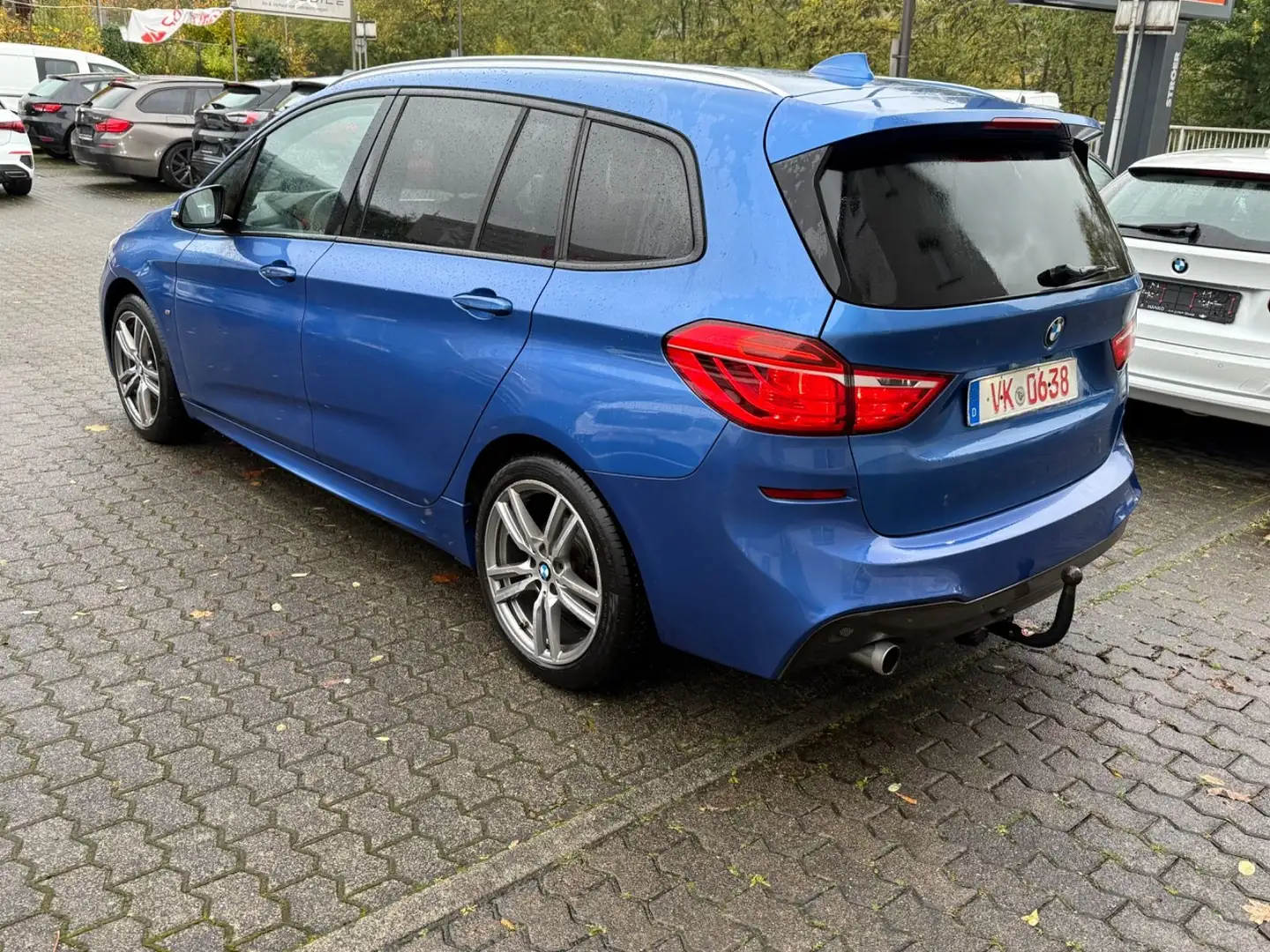 BMW 218 d Gran Tourer M Sport Automatik AHK Navi Head Blau - 2