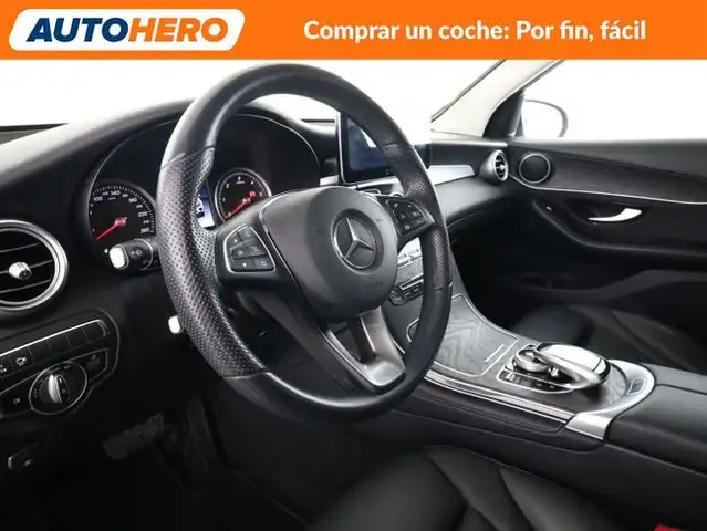 Mercedes-Benz GLC view 12