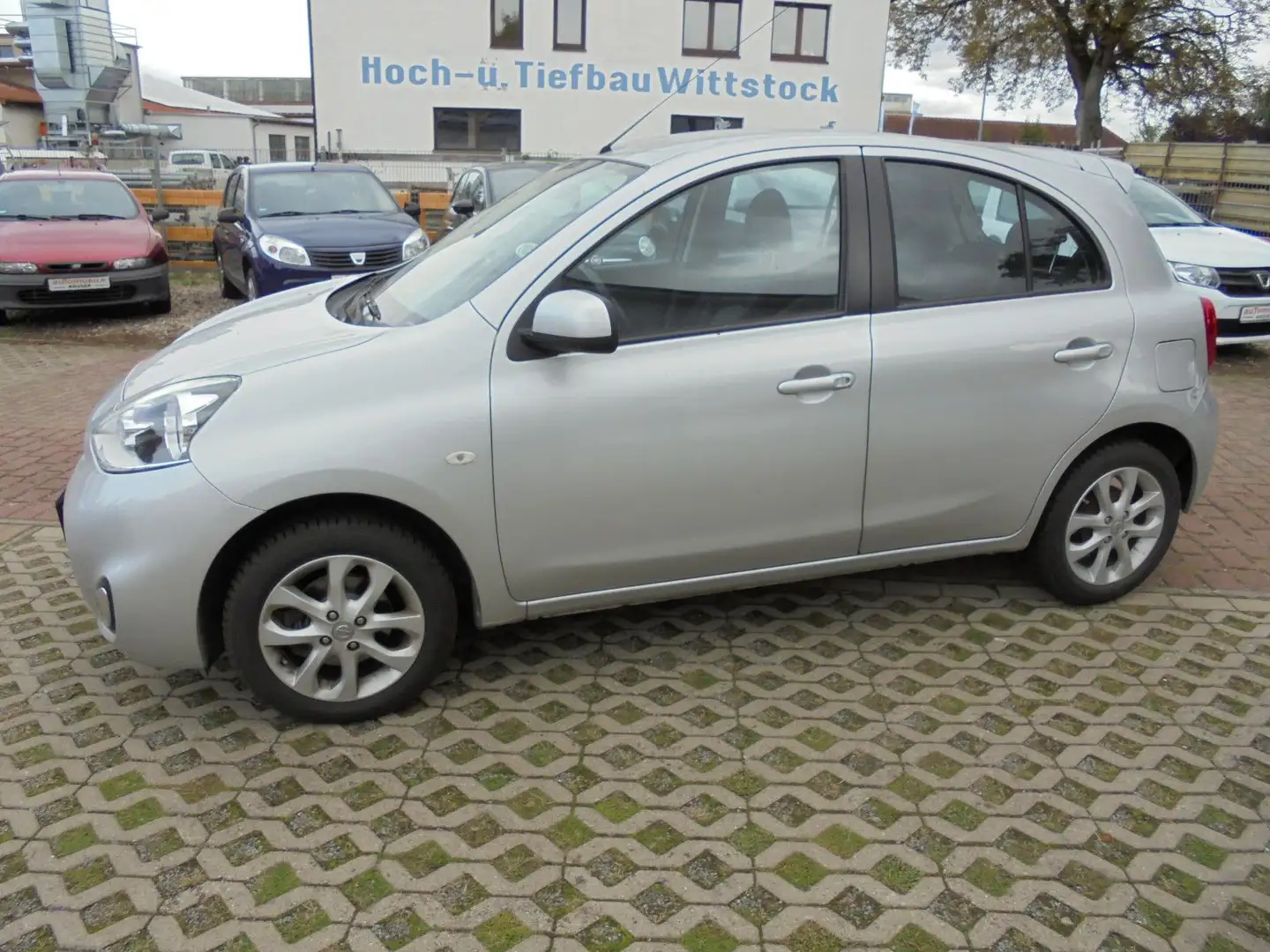 Nissan Micra Acenta Silber - 2