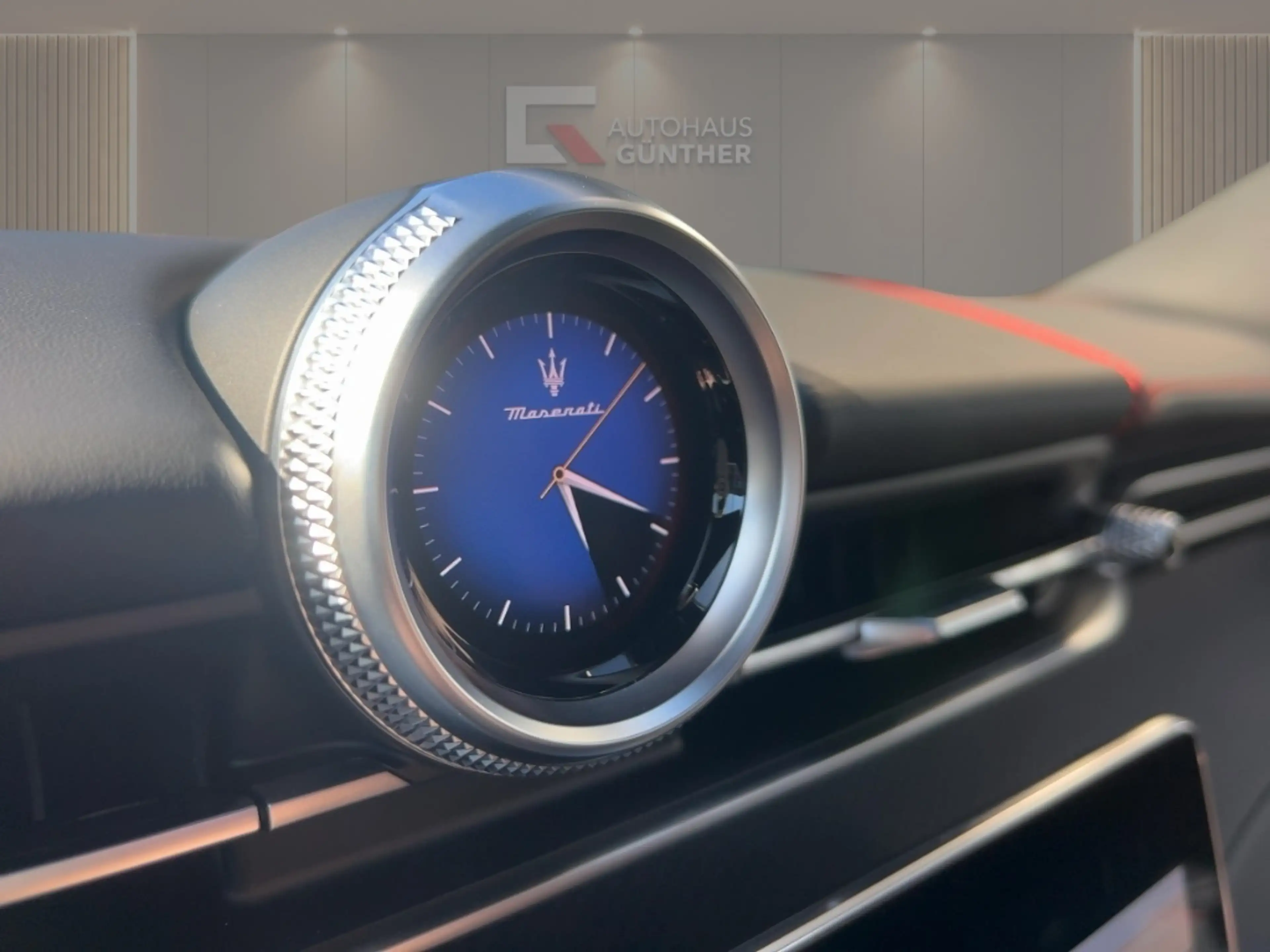 Maserati Grecale Modena Voll Chevron Luft Pano Sitzbel. — photo 9