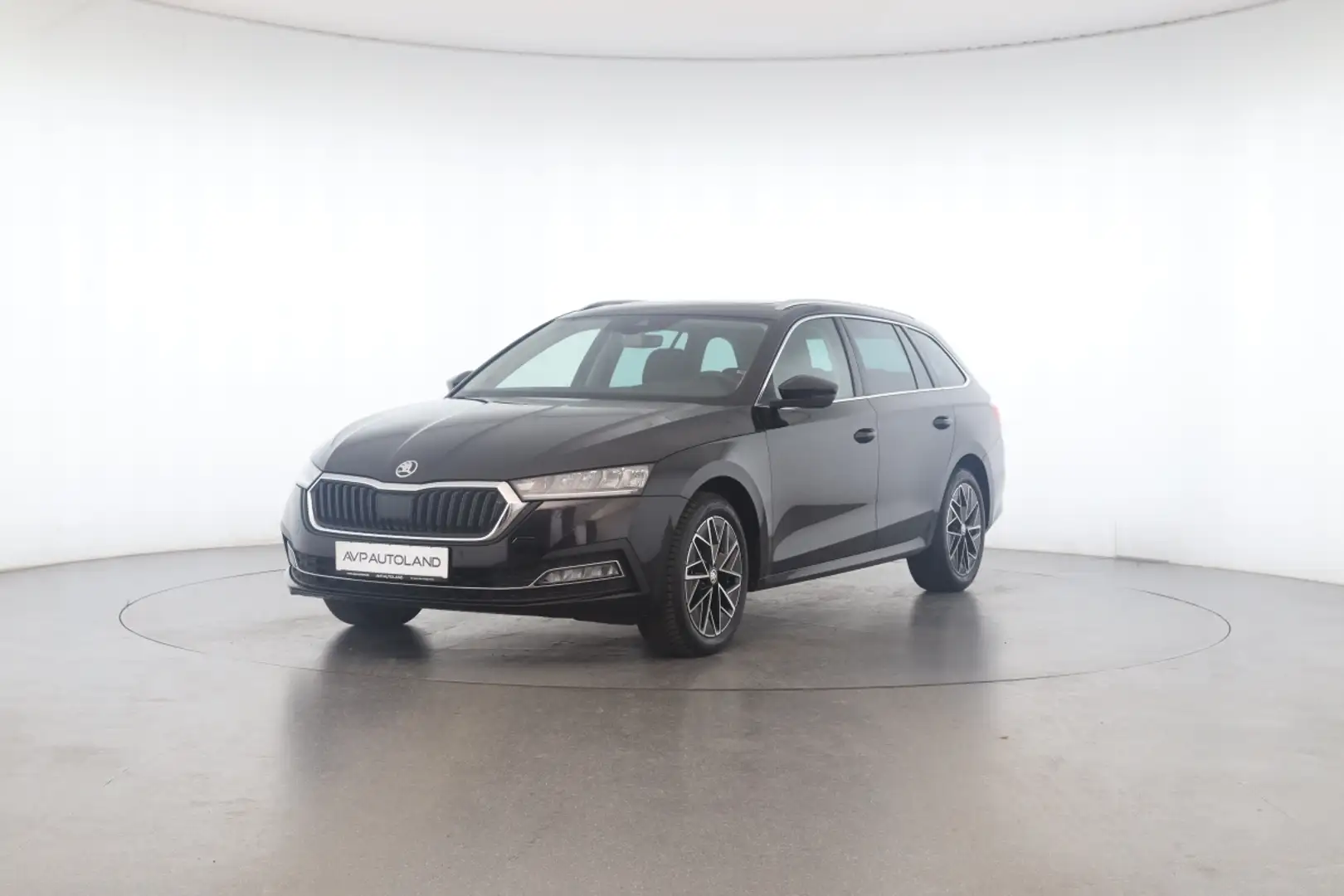Skoda Octavia COMBI 1.5 TSI DSG Style | PANO | NAVI | Schwarz - 2