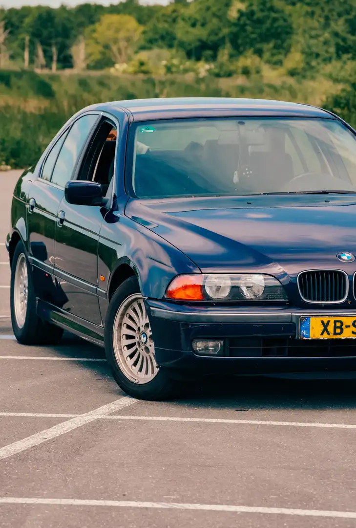 BMW 523 523i - 2