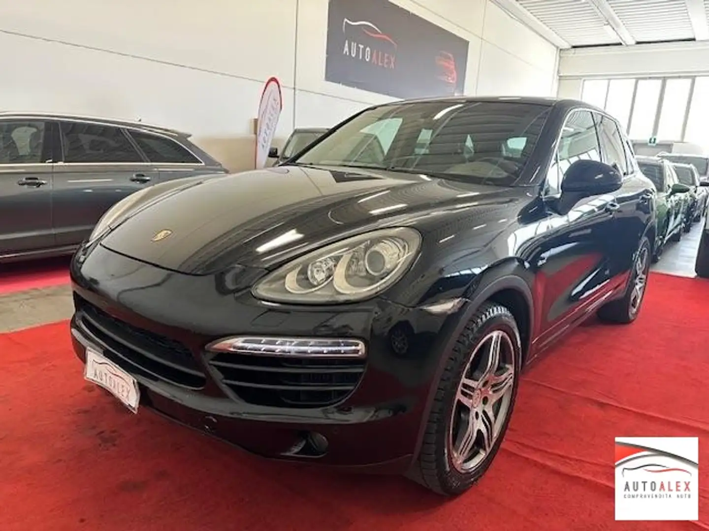 Porsche Cayenne 3.0 V6 tdi 245cv tiptronic Zwart - 1