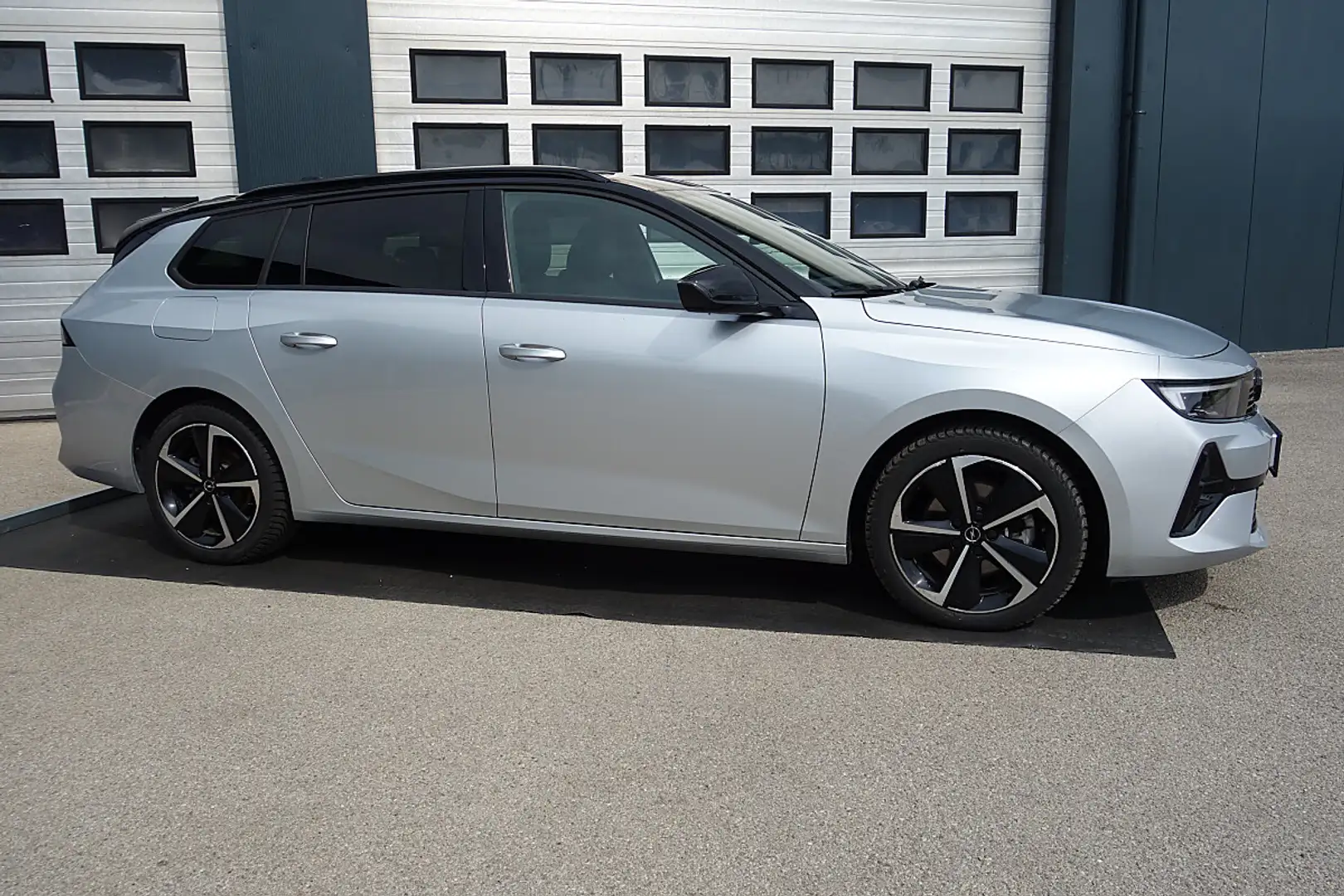 Opel Astra ST 1,5 CDTI GS Aut. Sport Tourer Silber - 2
