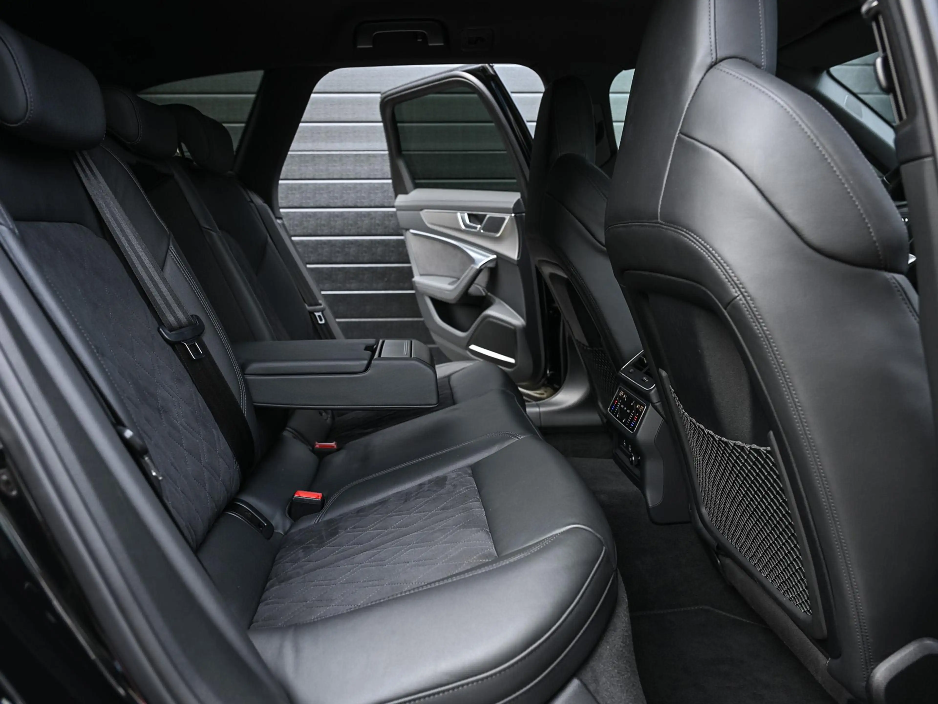 Audi RS6 A6 Avant TFSI quattro | Achterasbesturing | VOSSEN — photo 39