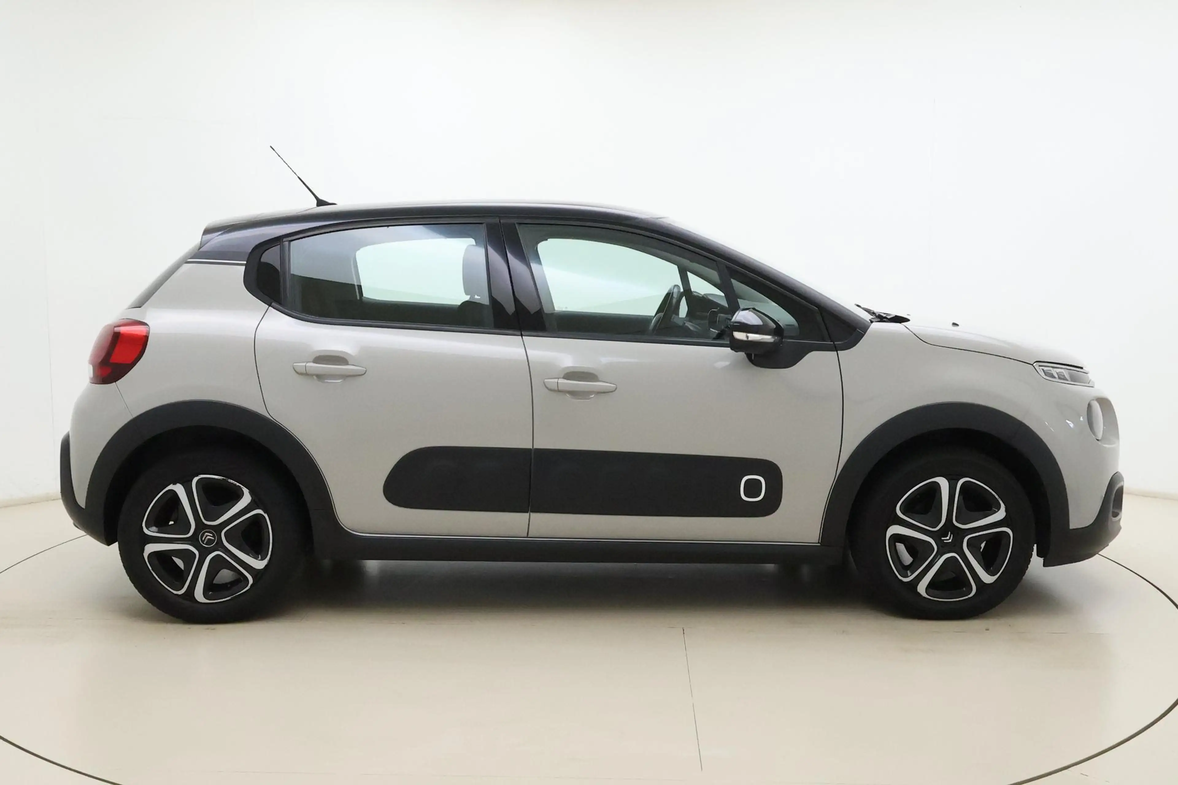 Citroen C3 1.2 Turbo 110 pk Business | Climate Control | Trek — photo 10