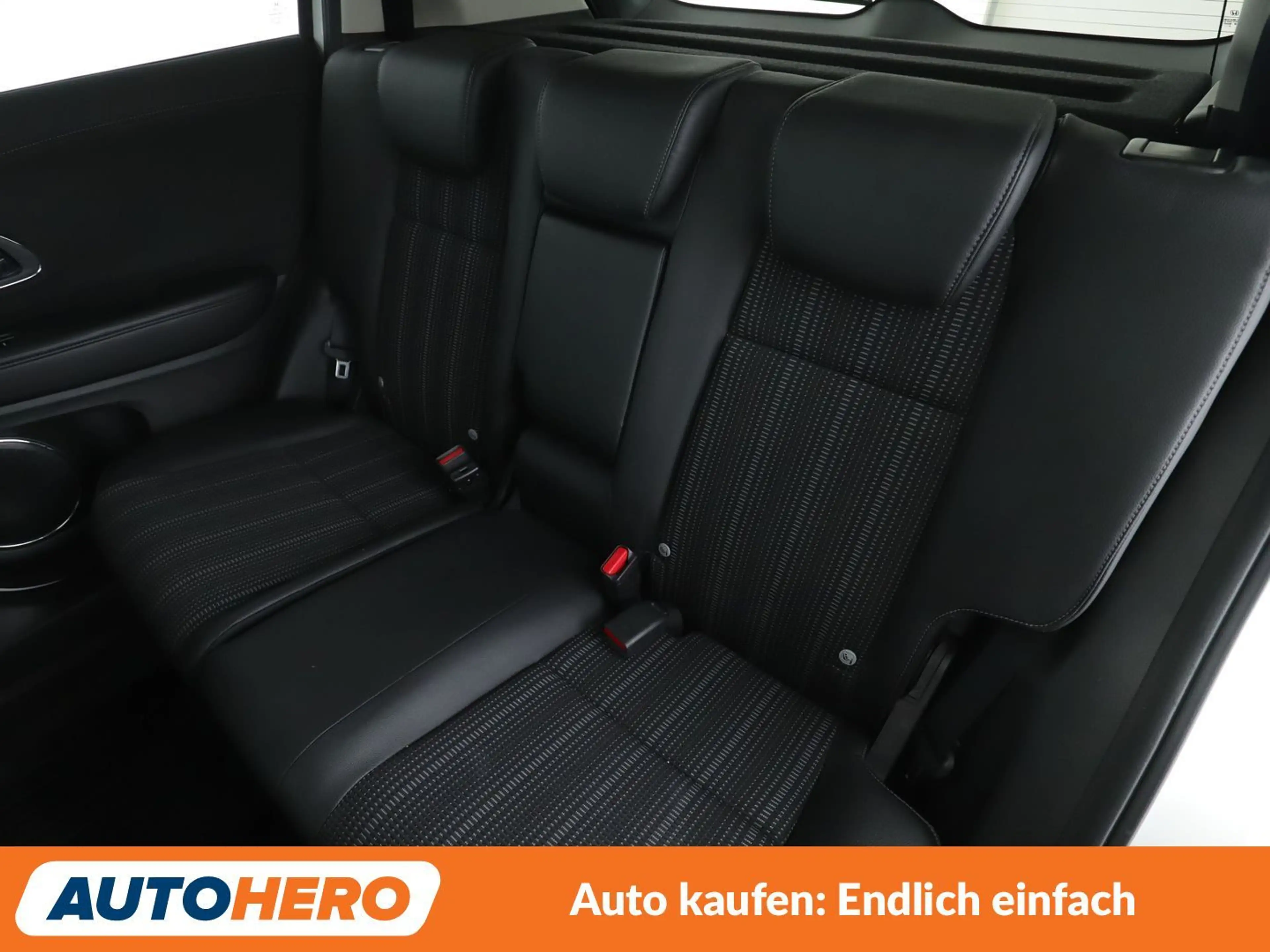 Honda HR-V 1.5 i-VTEC Executive Aut.*NAVI*CAM*TEMPO* — photo 14