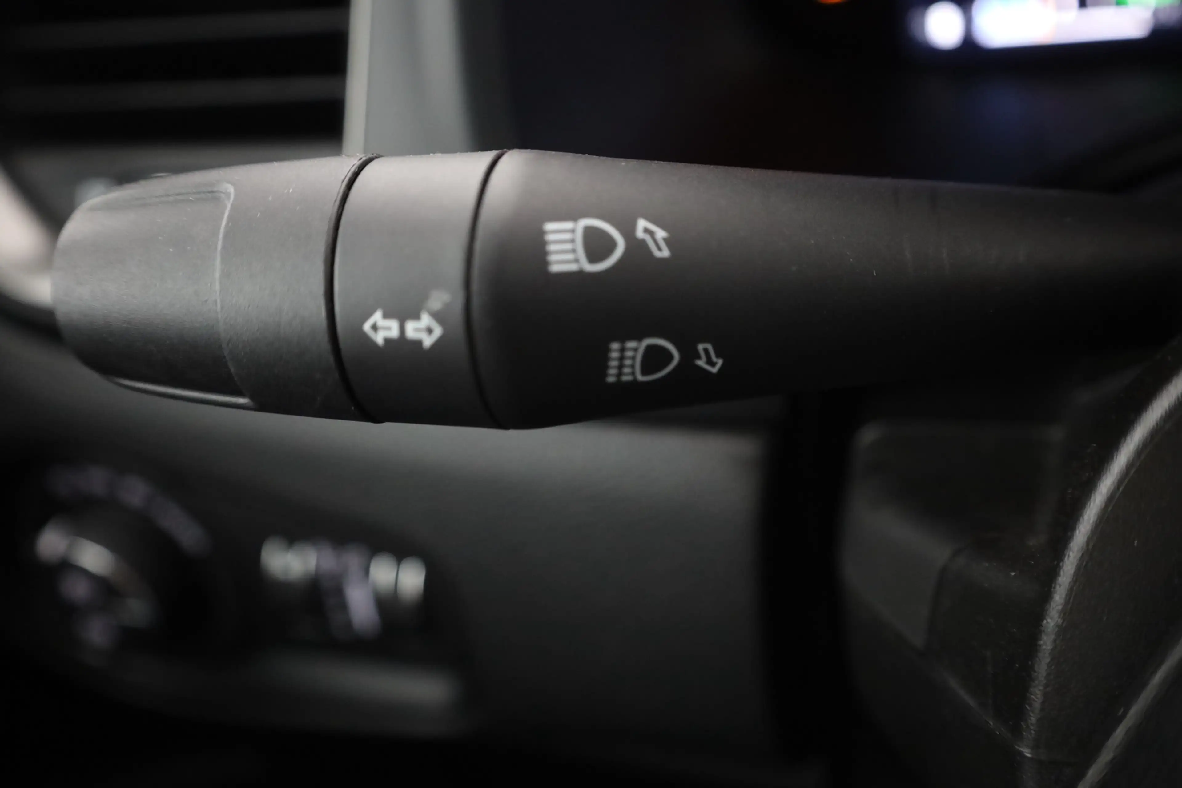 Jeep Renegade 1.5 GSE e-Hybrid Aut. LED ACC Kamera — photo 19