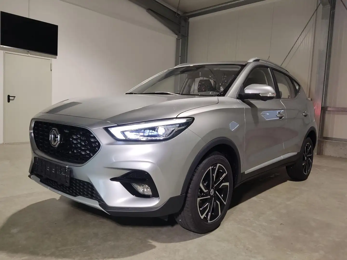 MG ZS Luxury 1.5 VTI 106 PS Garantie-Leder-Navi-Apple... Argento - 1