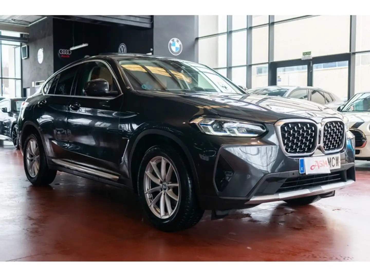 BMW X4 xDrive 20dA xLine Grau - 2