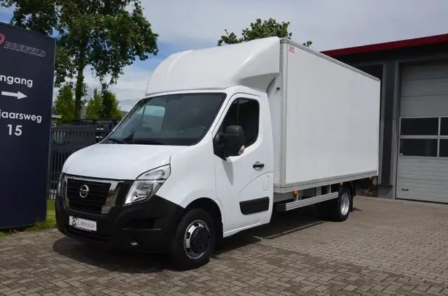 Nissan Interstar 2.3 DCI Interstar/master  Meubelbak/ bakwagen Laad