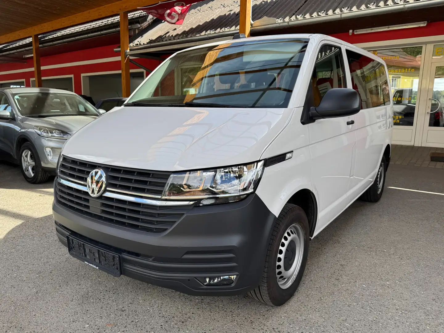 Volkswagen T6.1 Kombi 2,0 TDI Weiß - 1