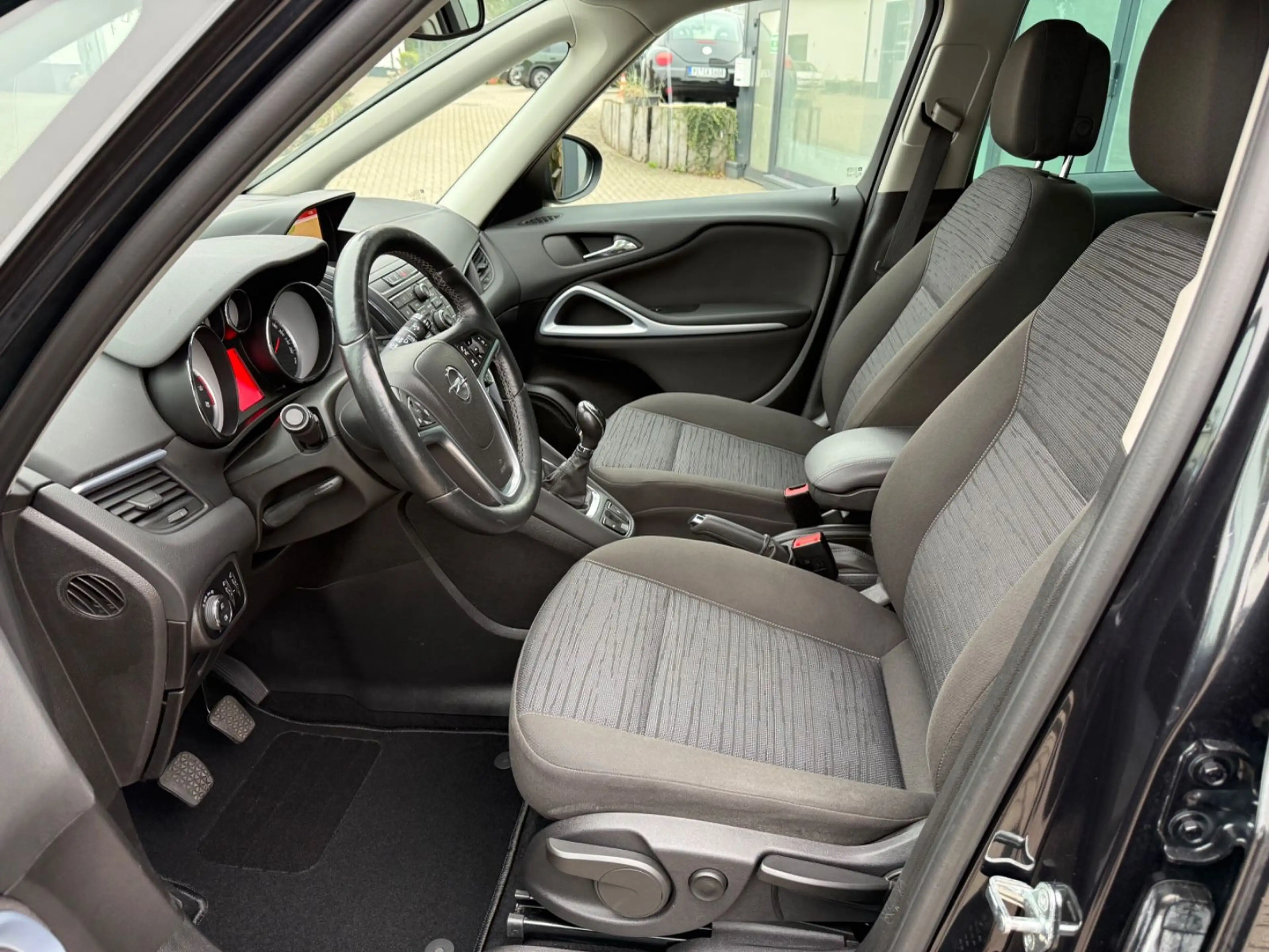 Opel Zafira C Tourer 1.4 "Style"*Navi*Rückfk*Anhk. — photo 21