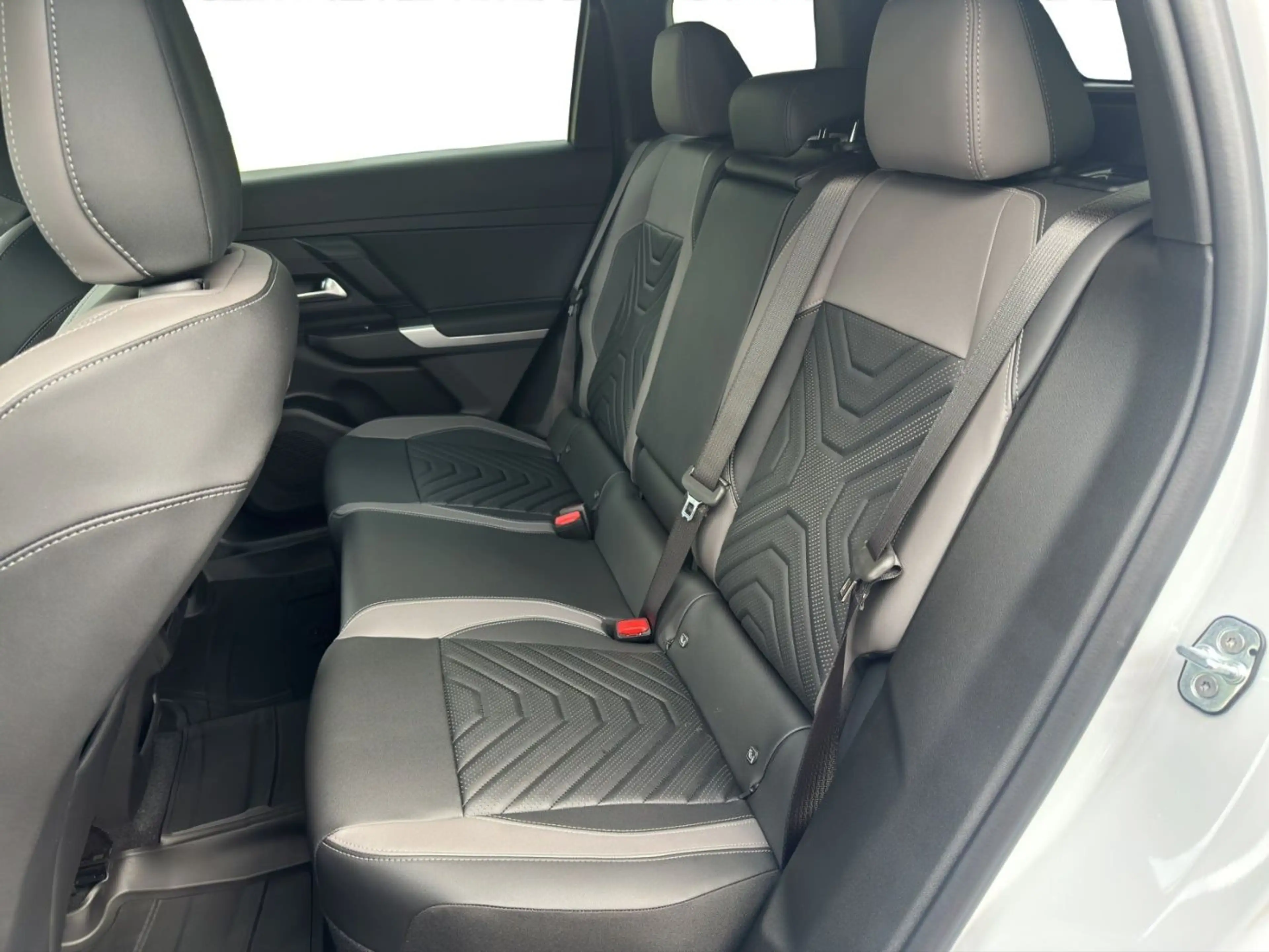 Jeep Compass E- eDCT 1.2 Summit GJR KEYLESS PANO — photo 12