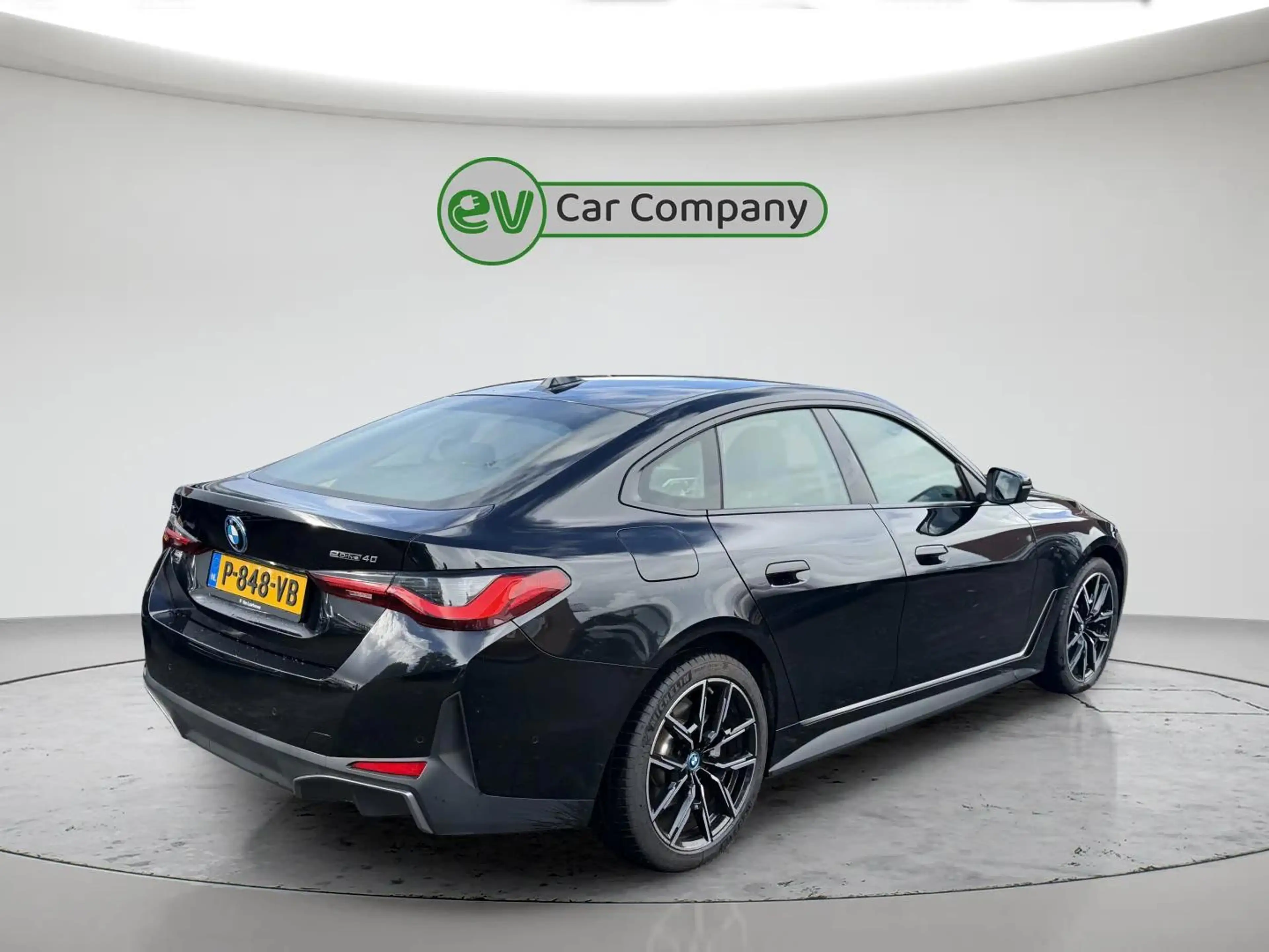 BMW i4 EDrive40 84 kWh | SOH 96% | 19 Inch M sport Velgen — photo 4