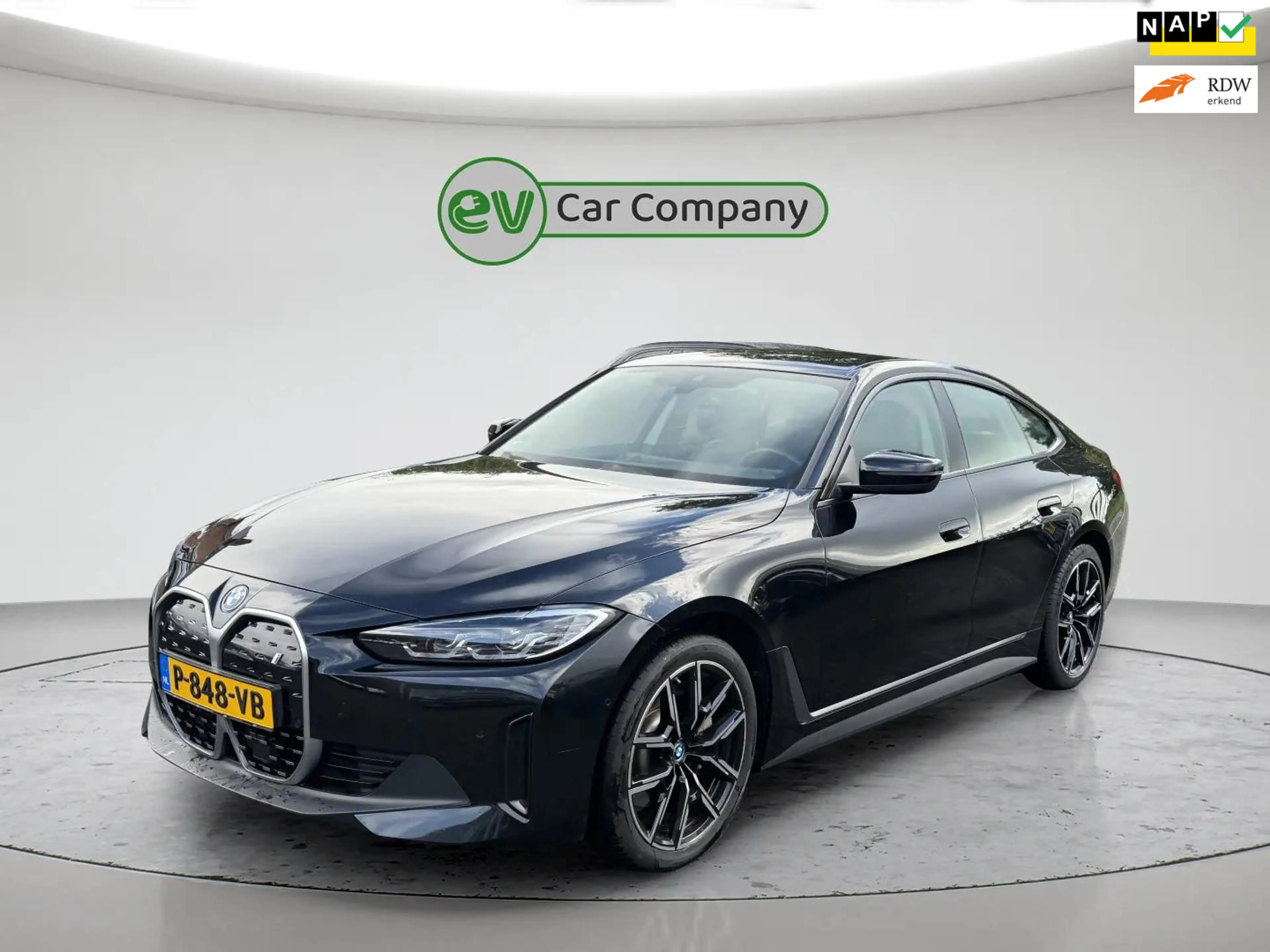 BMW i4 EDrive40 84 kWh | SOH 96% | 19 Inch M sport Velgen