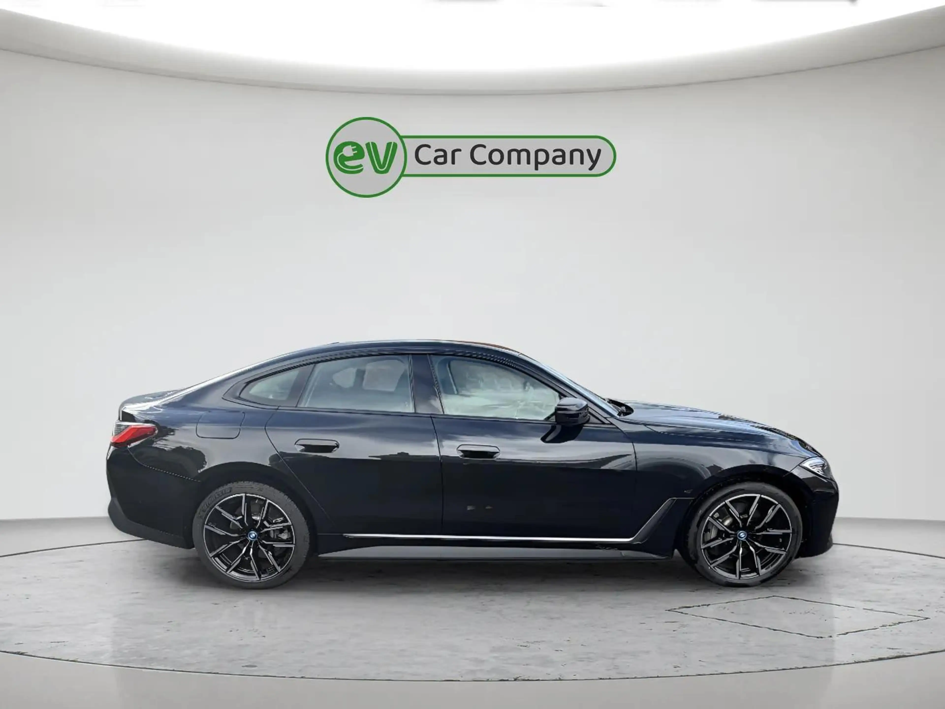 BMW i4 EDrive40 84 kWh | SOH 96% | 19 Inch M sport Velgen — photo 9