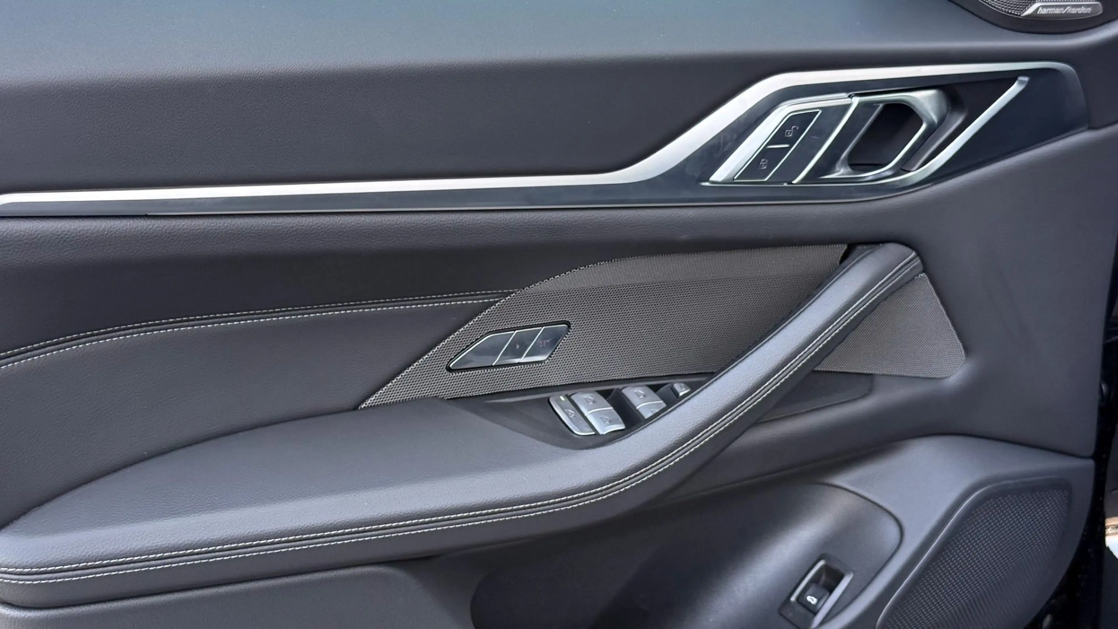 BMW i4 Gran Coupe xDrive M-Sportpaket Pro — photo 13