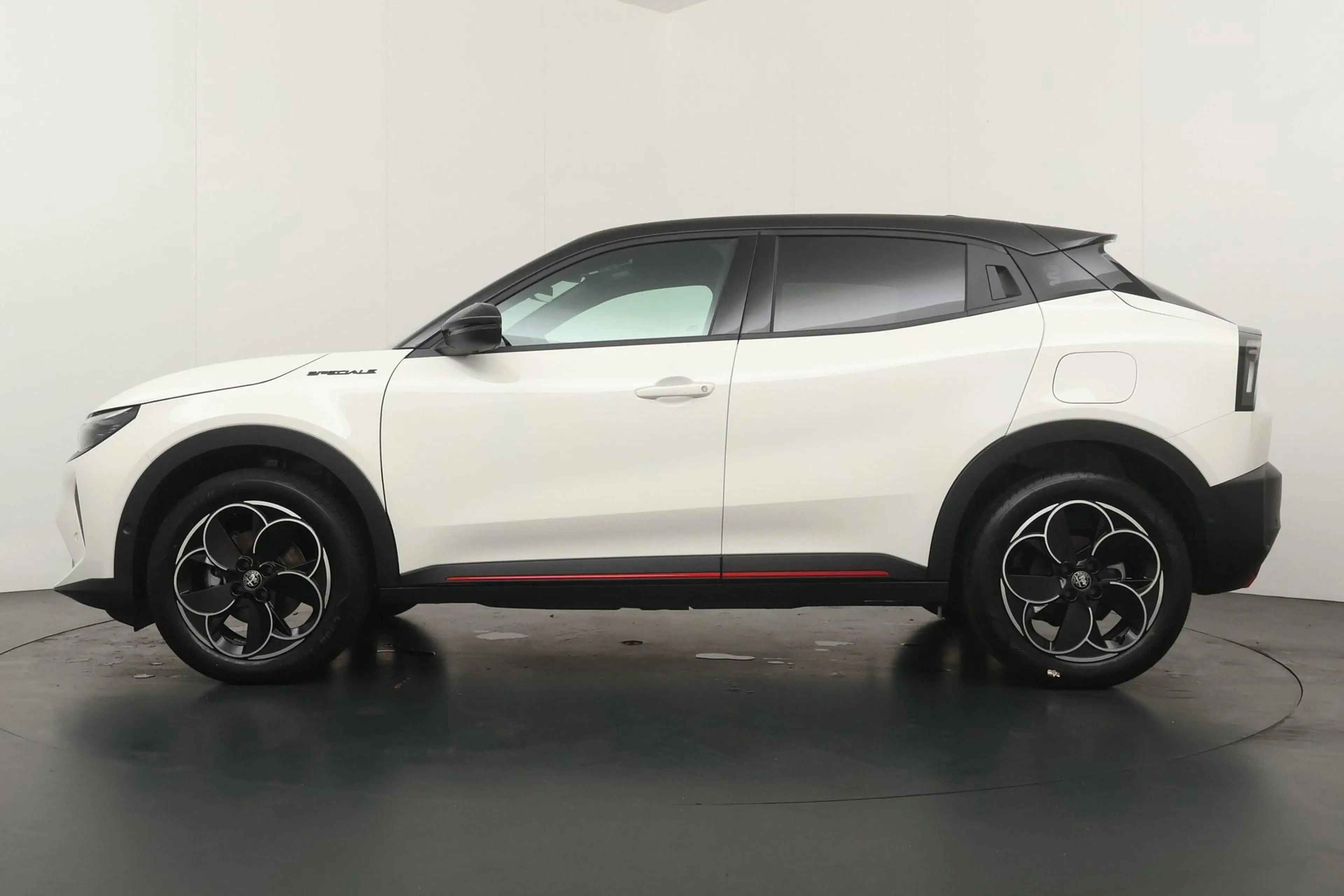 Alfa Romeo Junior Elettrica Sport Speciale 54 kWh | Pack Techno | Wa — photo 10