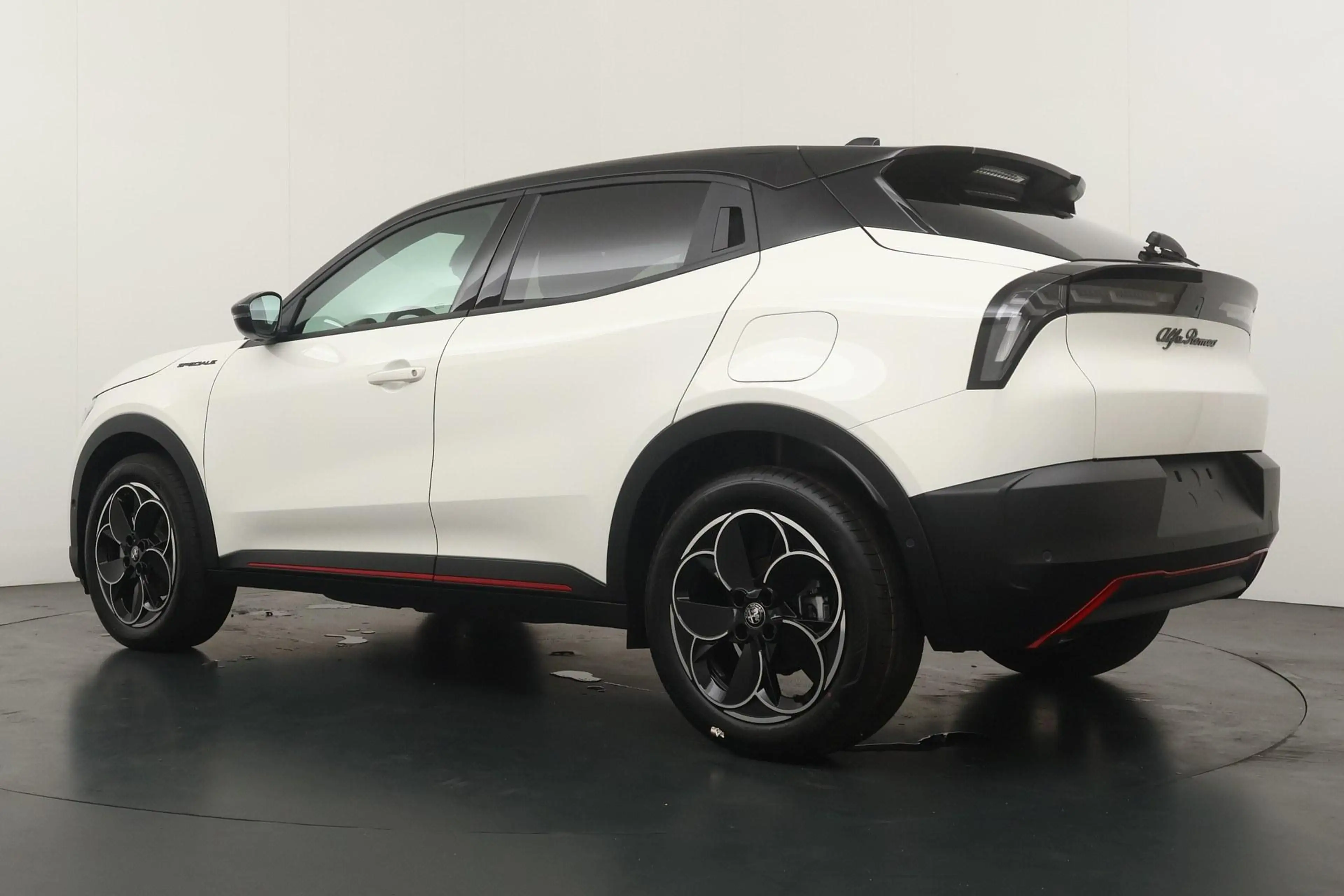 Alfa Romeo Junior Elettrica Sport Speciale 54 kWh | Pack Techno | Wa — photo 3