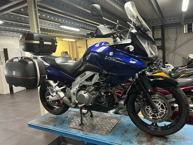 Suzuki V-STROM 1000