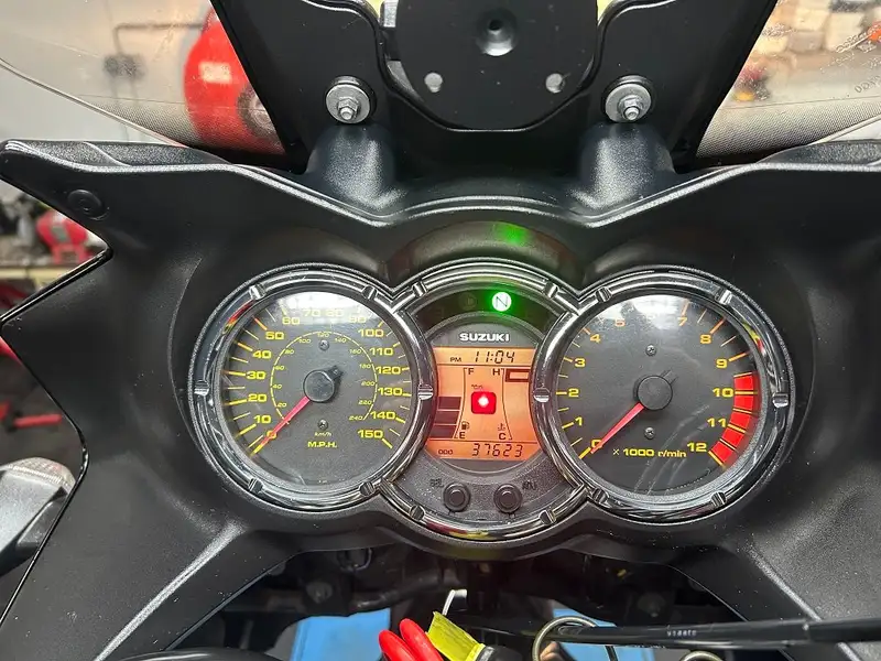 Suzuki V-STROM 1000 - foto 2