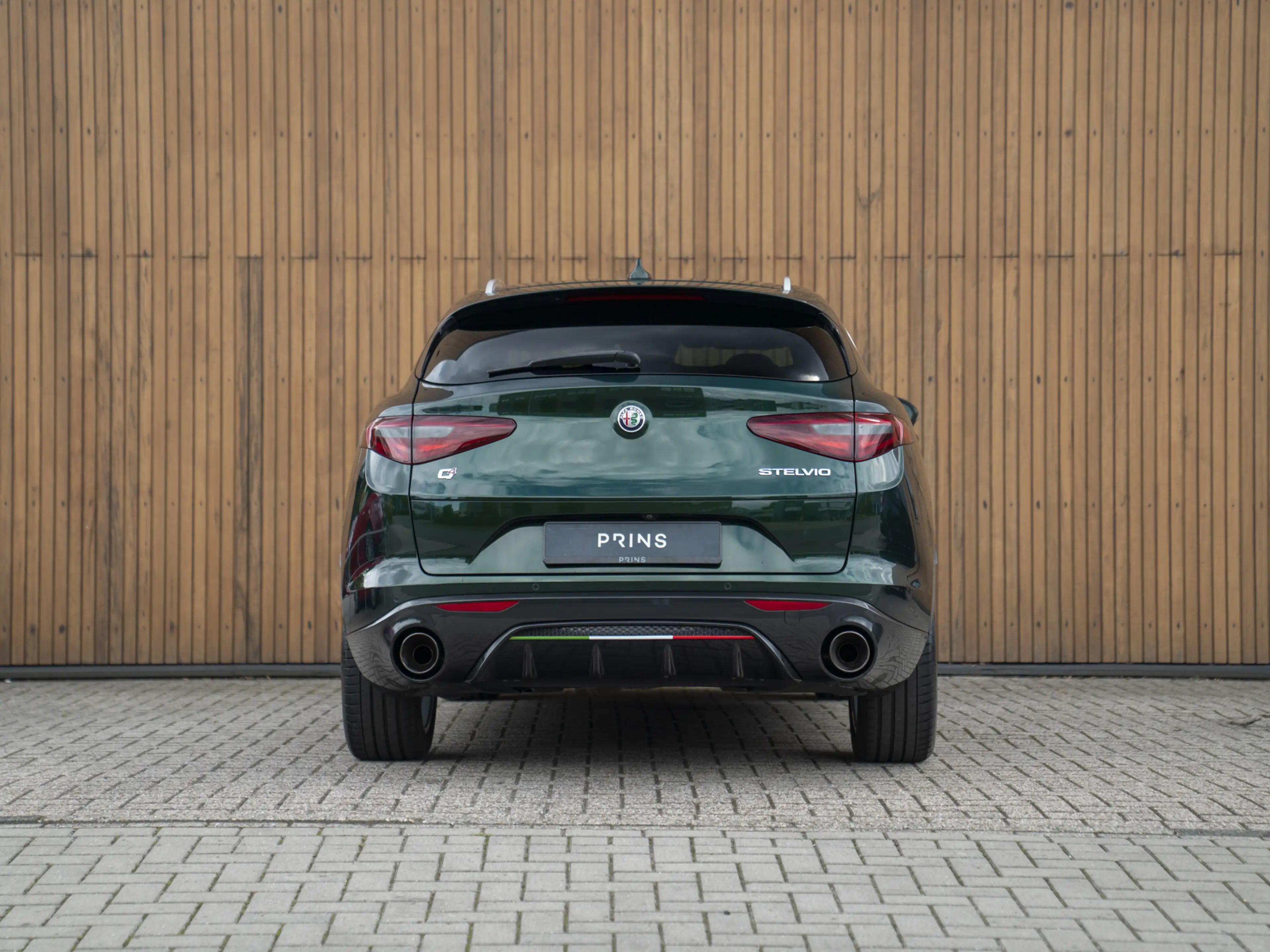 Alfa Romeo Stelvio 2.0 T AWD Veloce — photo 5