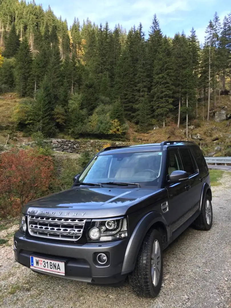 Land Rover Discovery SD V6 HSE Grey - 1