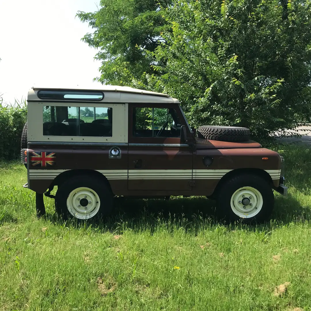 Land Rover Series 88 SW Marrone - 2