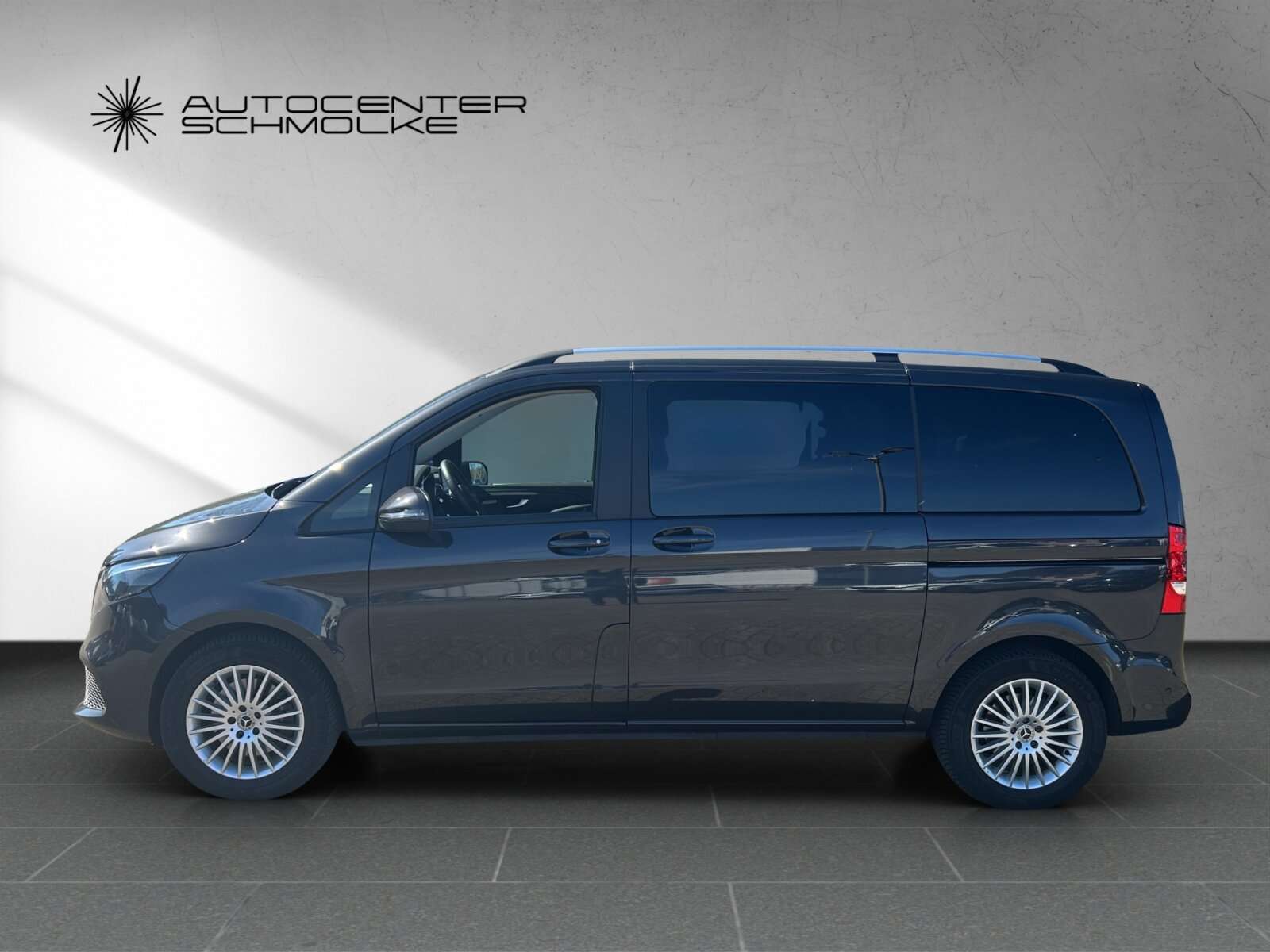 Mercedes-Benz V 220