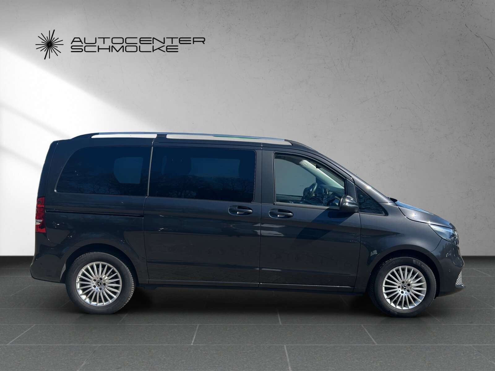 Mercedes-Benz V 220