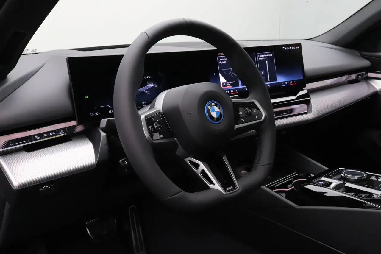 BMW i5 2026 — фото 11