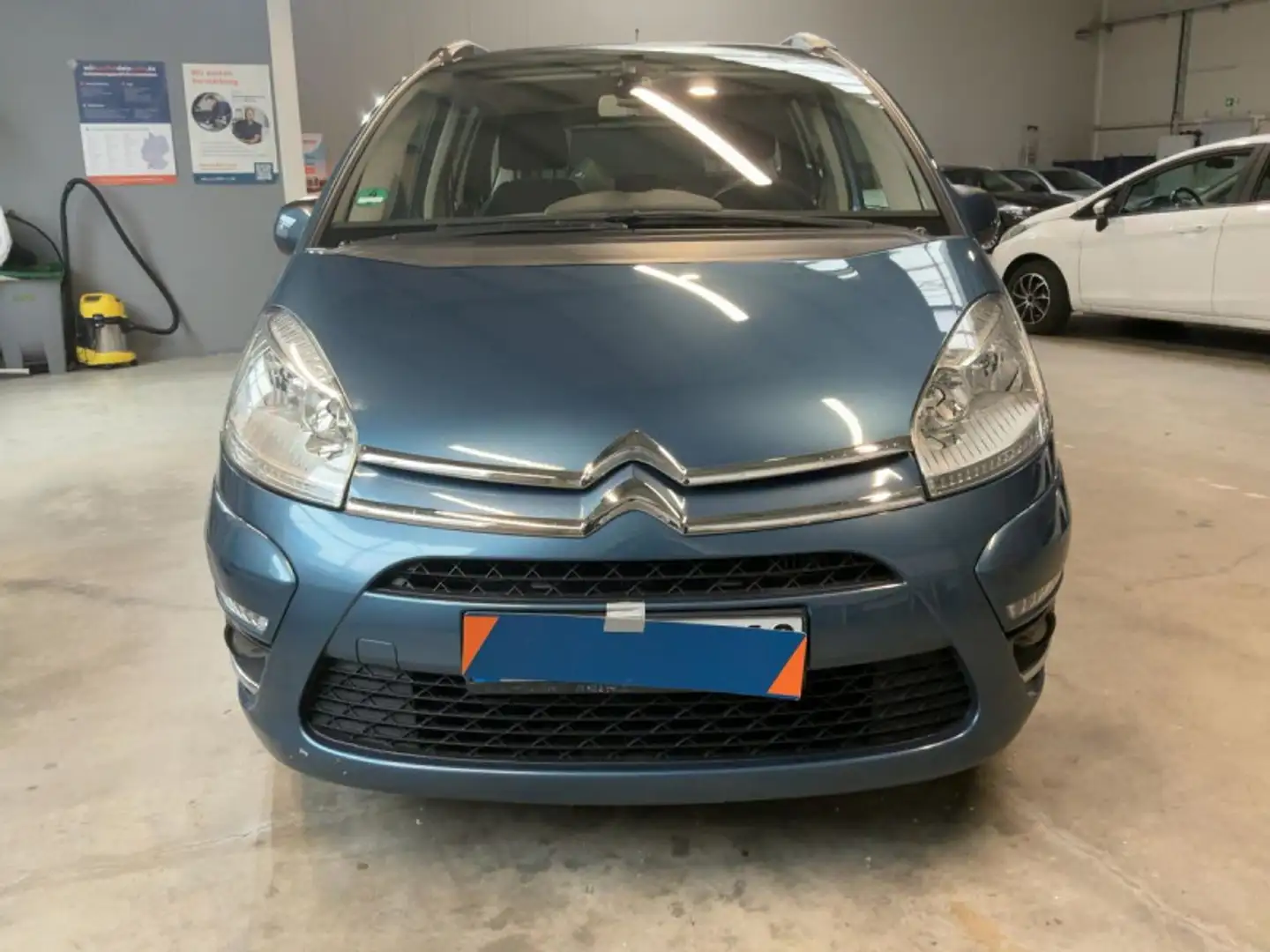 Citroen Grand C4 Picasso 2.0 HDI150 FAP MILLENIUM 7PL Bleu - 2