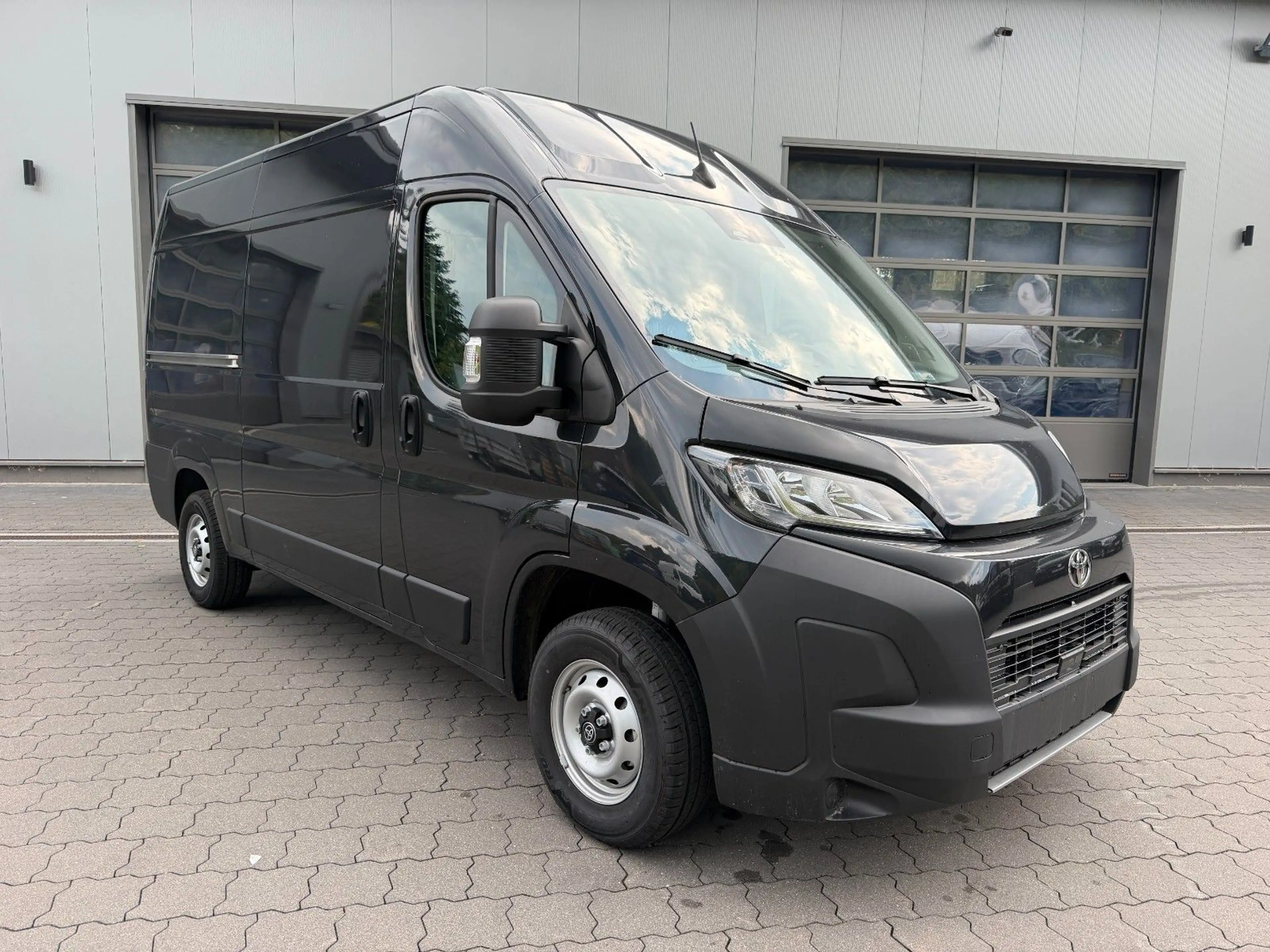 Toyota Proace Max 35 L2H2 2.2 140 WEBASTO+2xTÜREN+BODEN