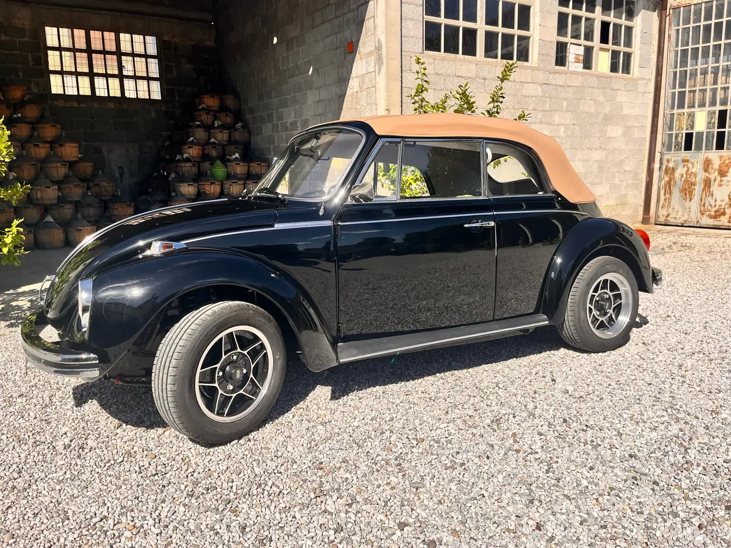 Volkswagen Käfer 1303 cabrio Nero - 1