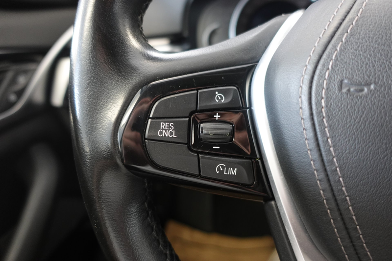 BMW 520 d xDrive G31 — photo 13