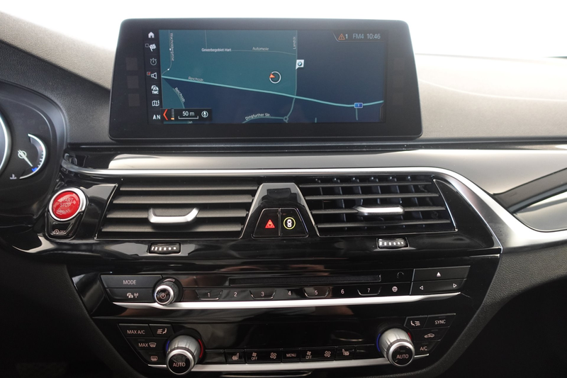 BMW 520 d xDrive G31 — photo 15