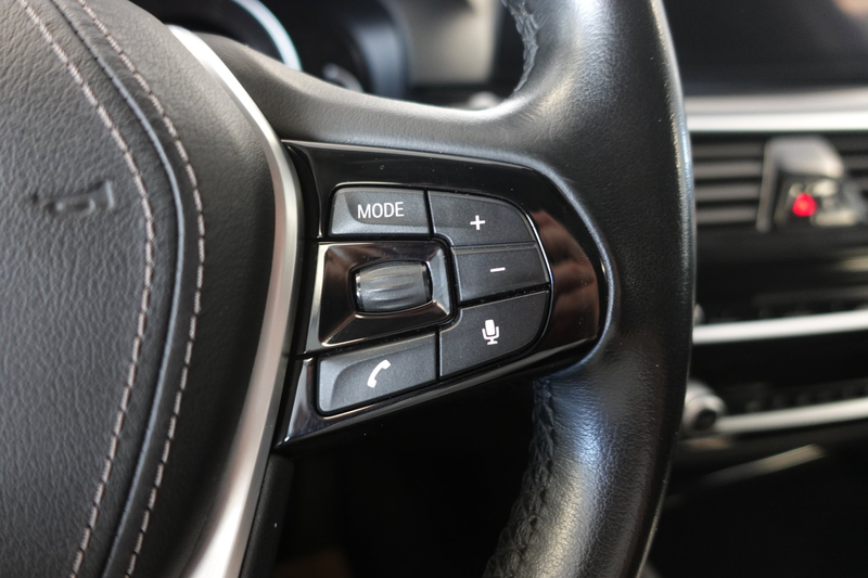 BMW 520 d xDrive G31 — photo 14