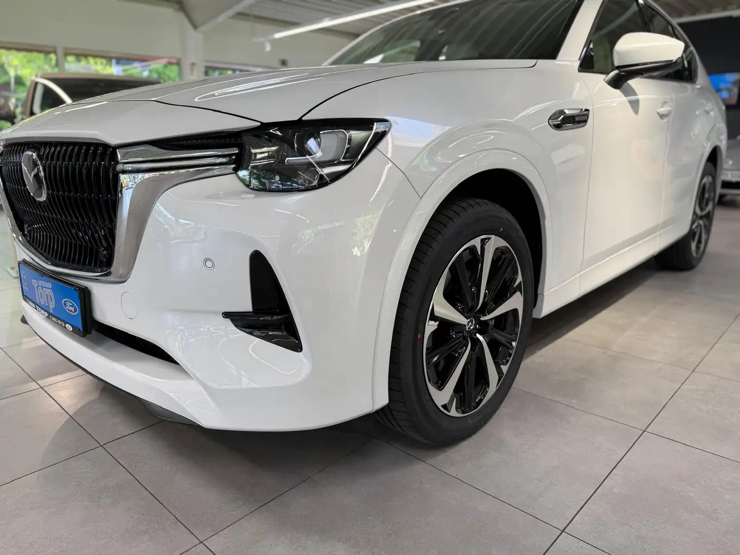 Mazda CX-60 2025  3.3 l  Skyactiv D 254 PS  8AT AWD Takumi Wit - 2