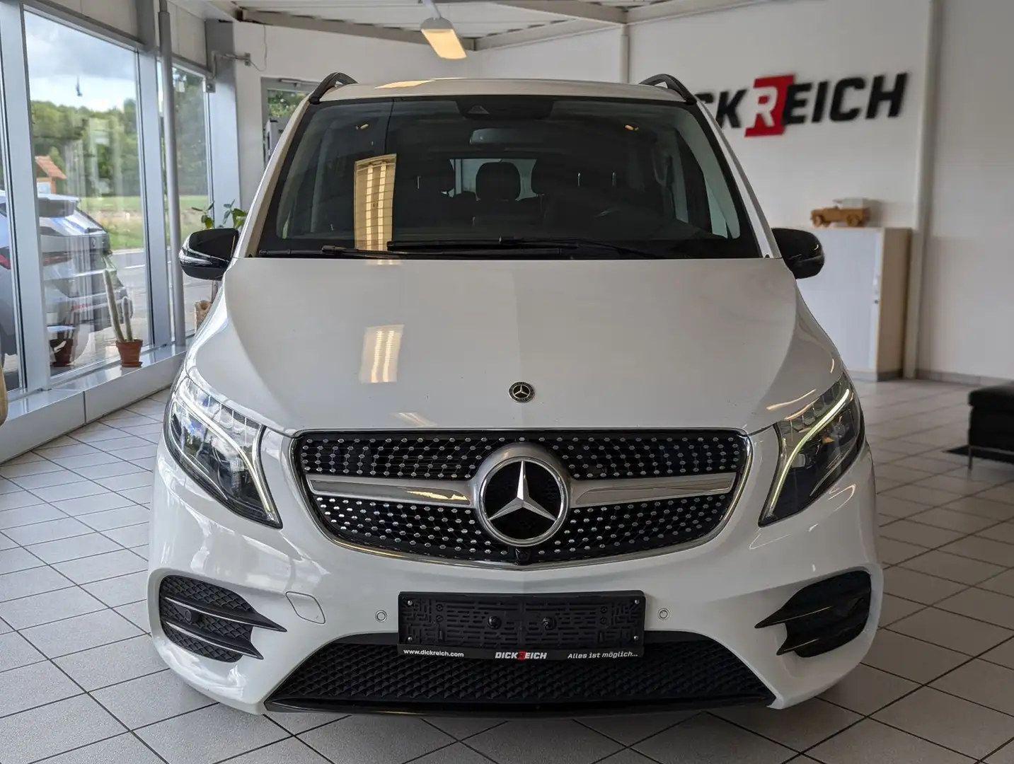 Mercedes-Benz V 250 d AMG EDITION lang Pano LED Kamera Wit - 2