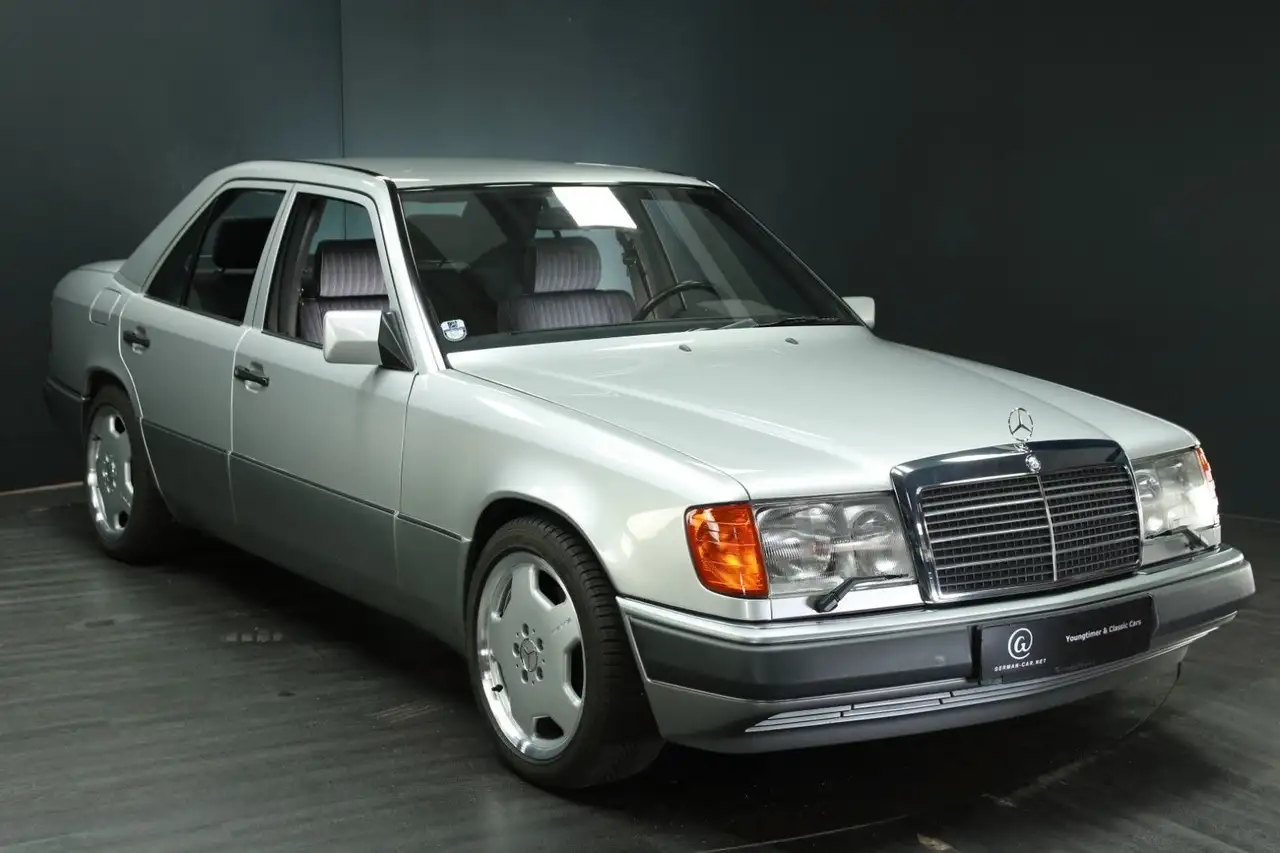 Mercedes-Benz 300 E 24-V Automatik, Klima, nur 61.400 km !, foto 7