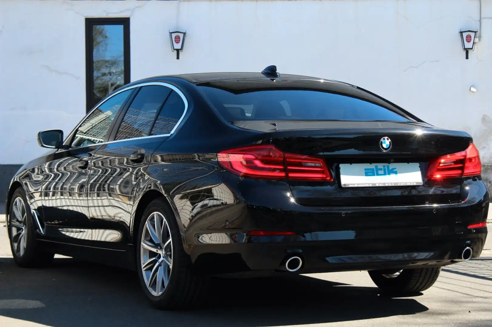 BMW 525 d 1.HAND! KAM NaviPROF 4xSHZ 18" M-SPORTFAHRW Schwarz - 2