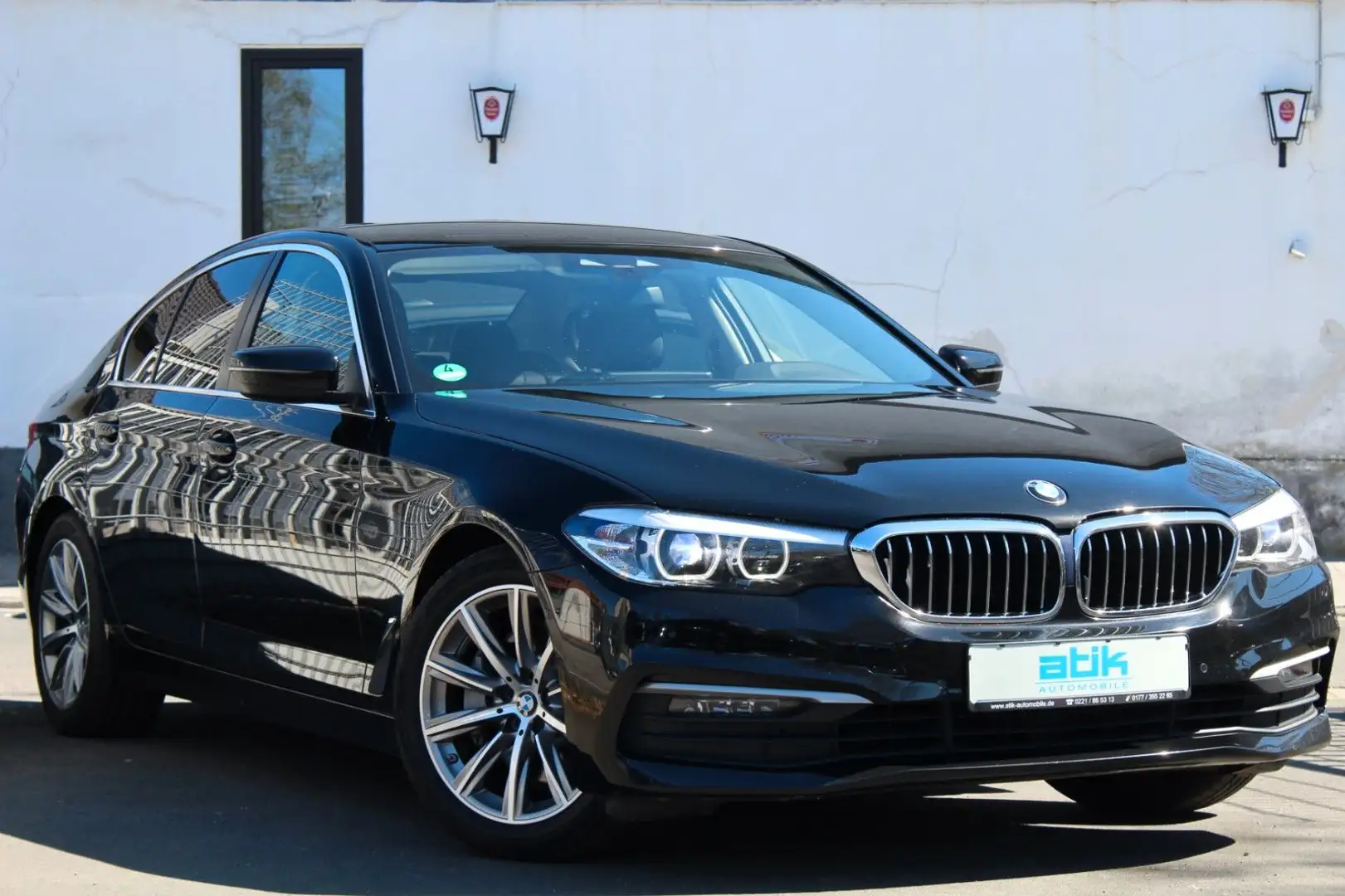 BMW 525 d 1.HAND! KAM NaviPROF 4xSHZ 18" M-SPORTFAHRW Schwarz - 1